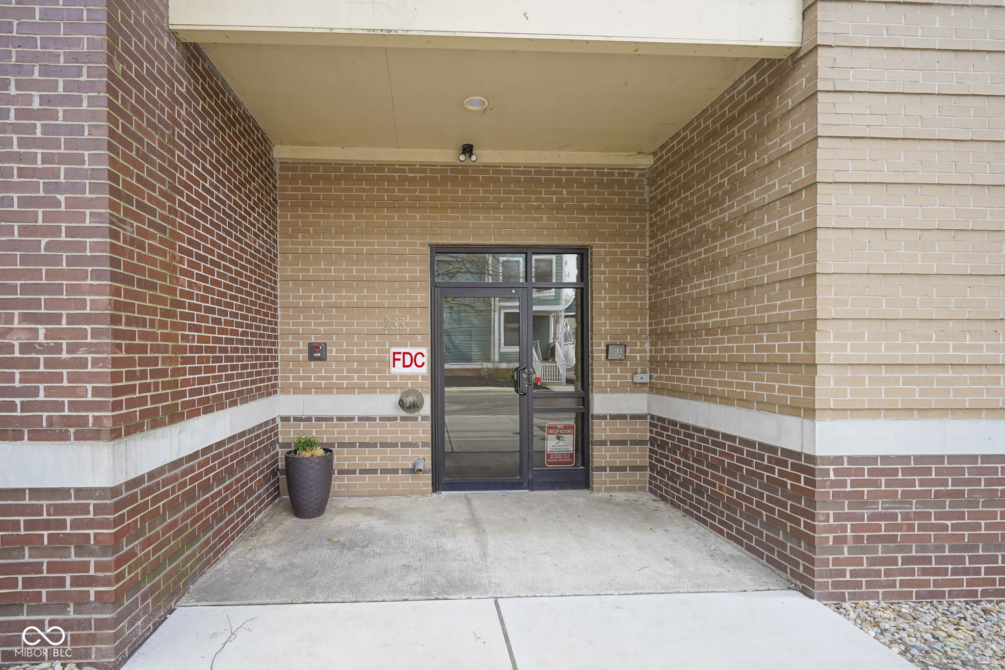 233 E Saint Joseph Street