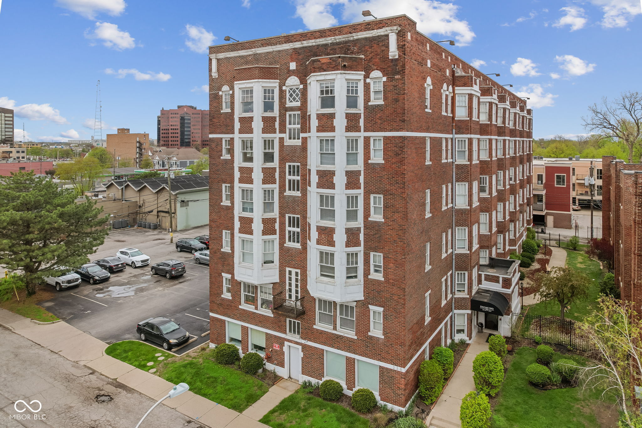 230 E 9th Street