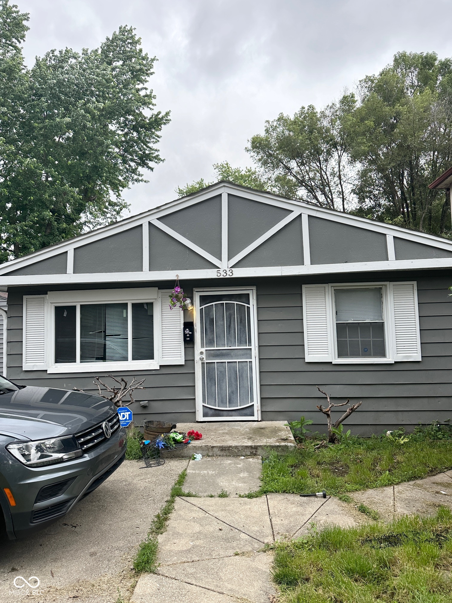533 Lynn Street
