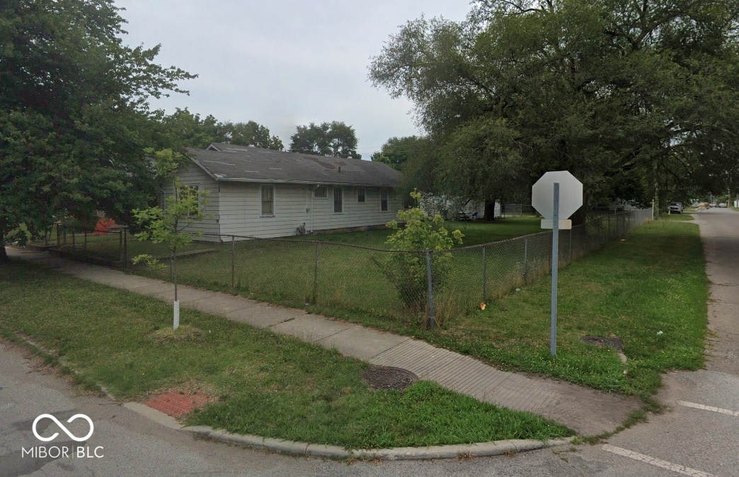 901 N Pershing Avenue