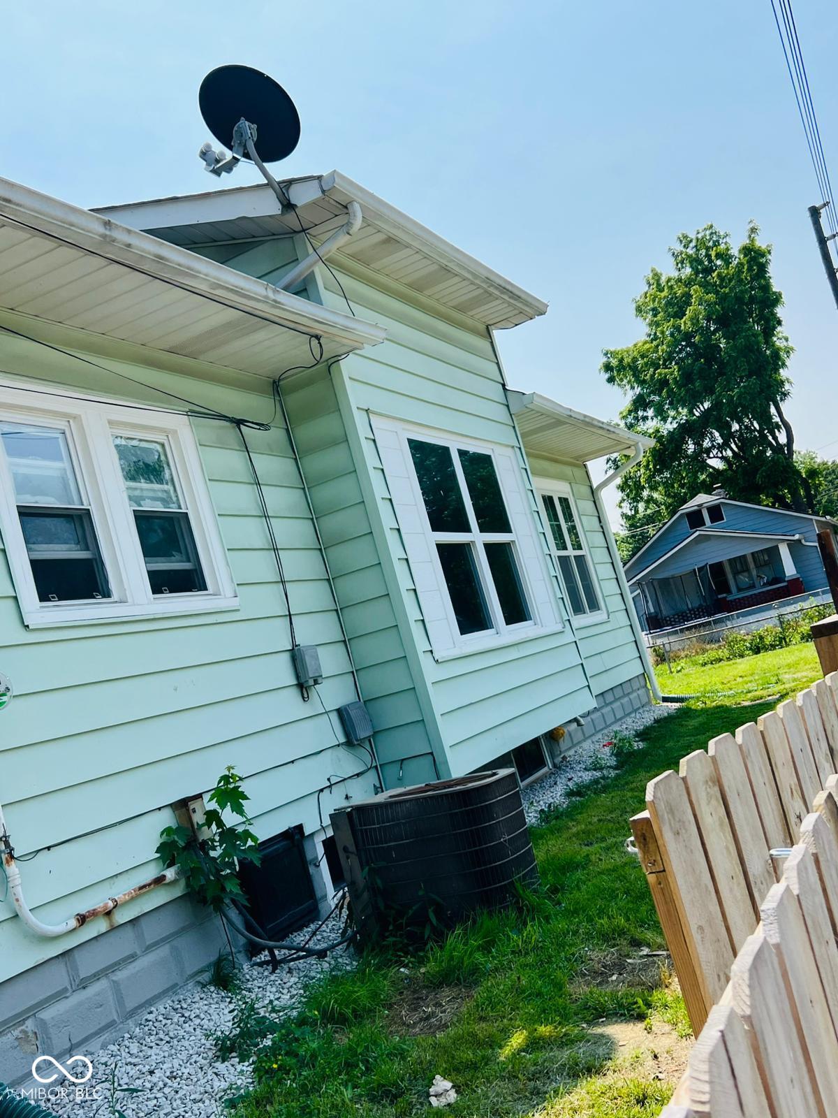 547 N Livingston Avenue