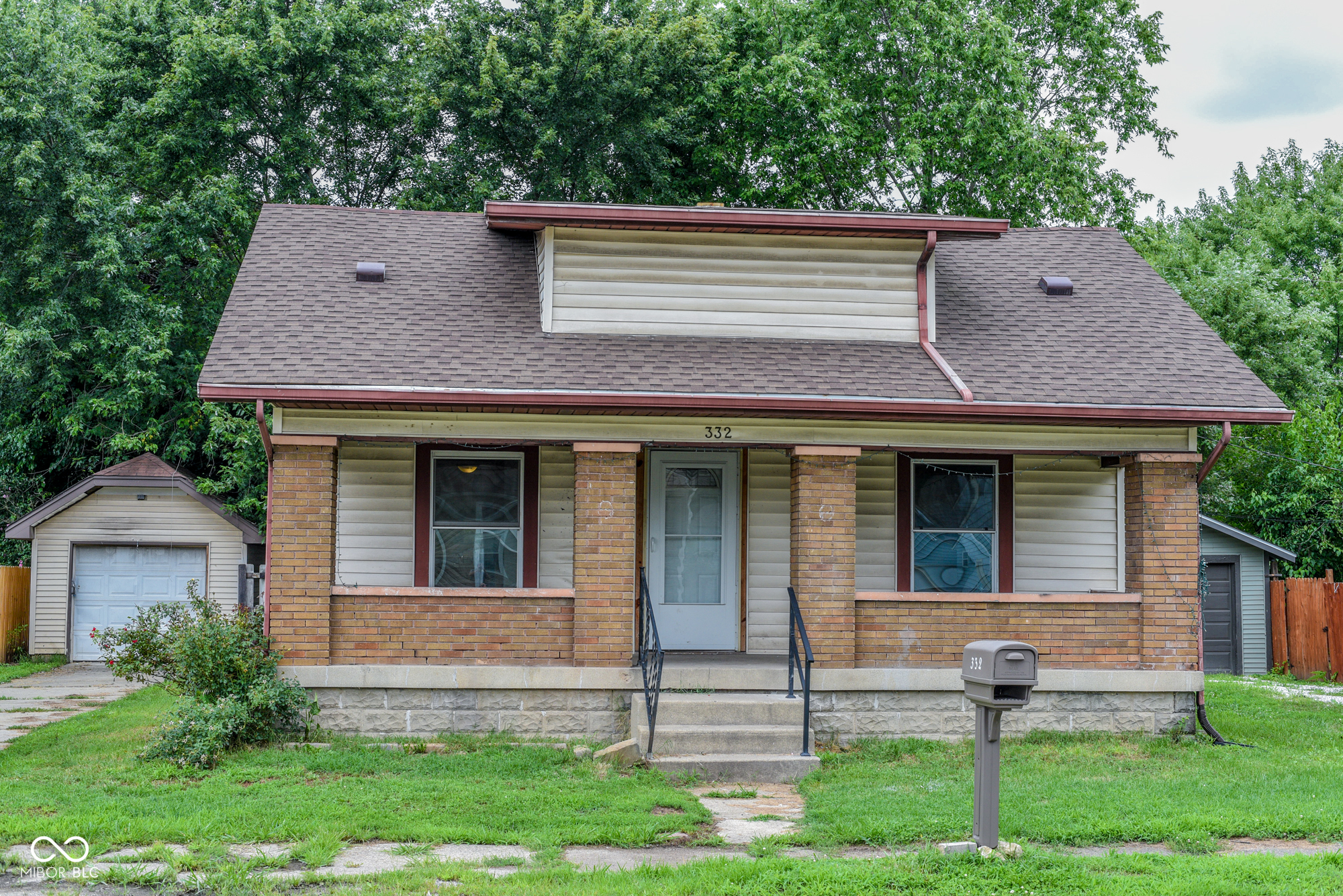 332 Barton Avenue