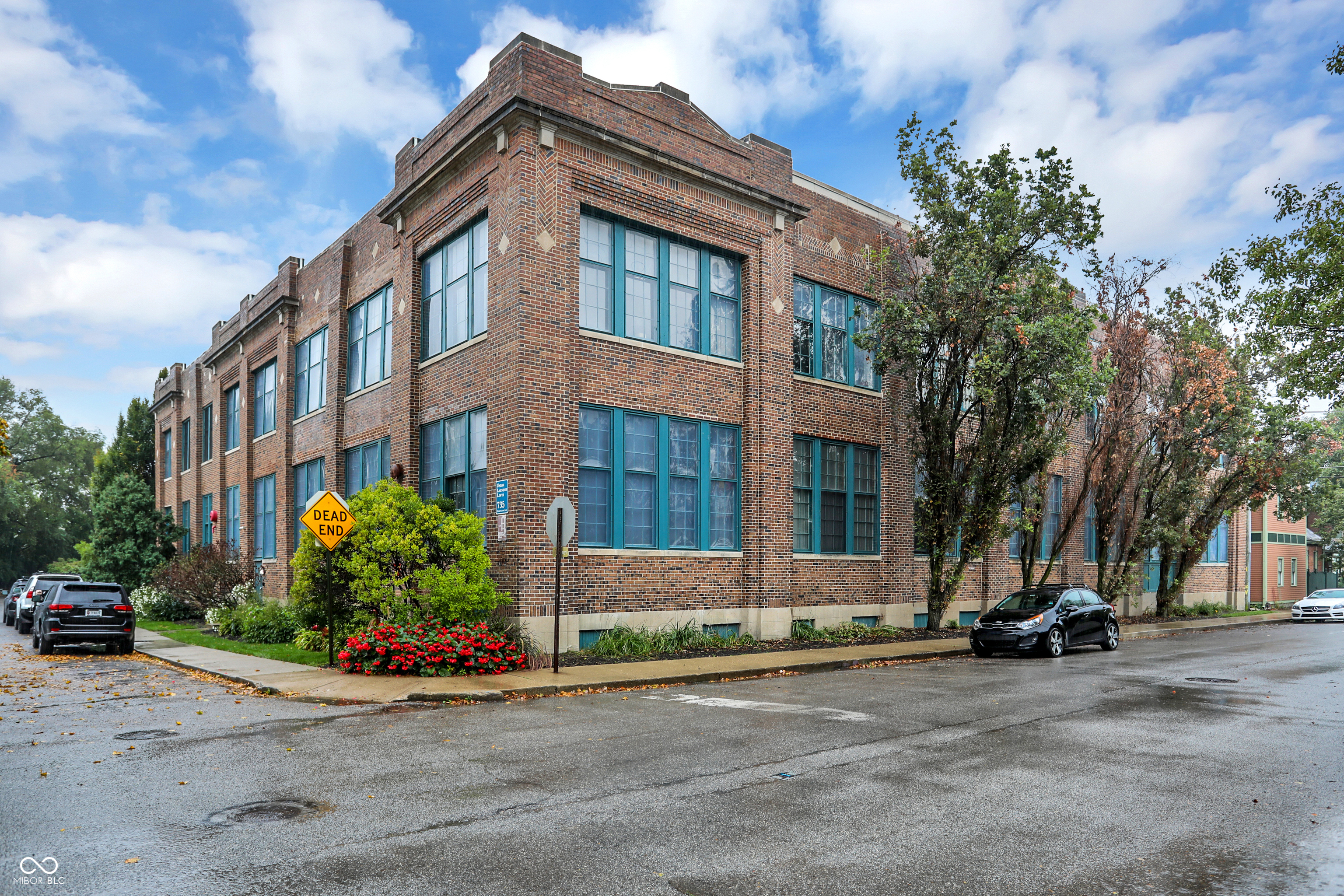 735 Lexington Avenue