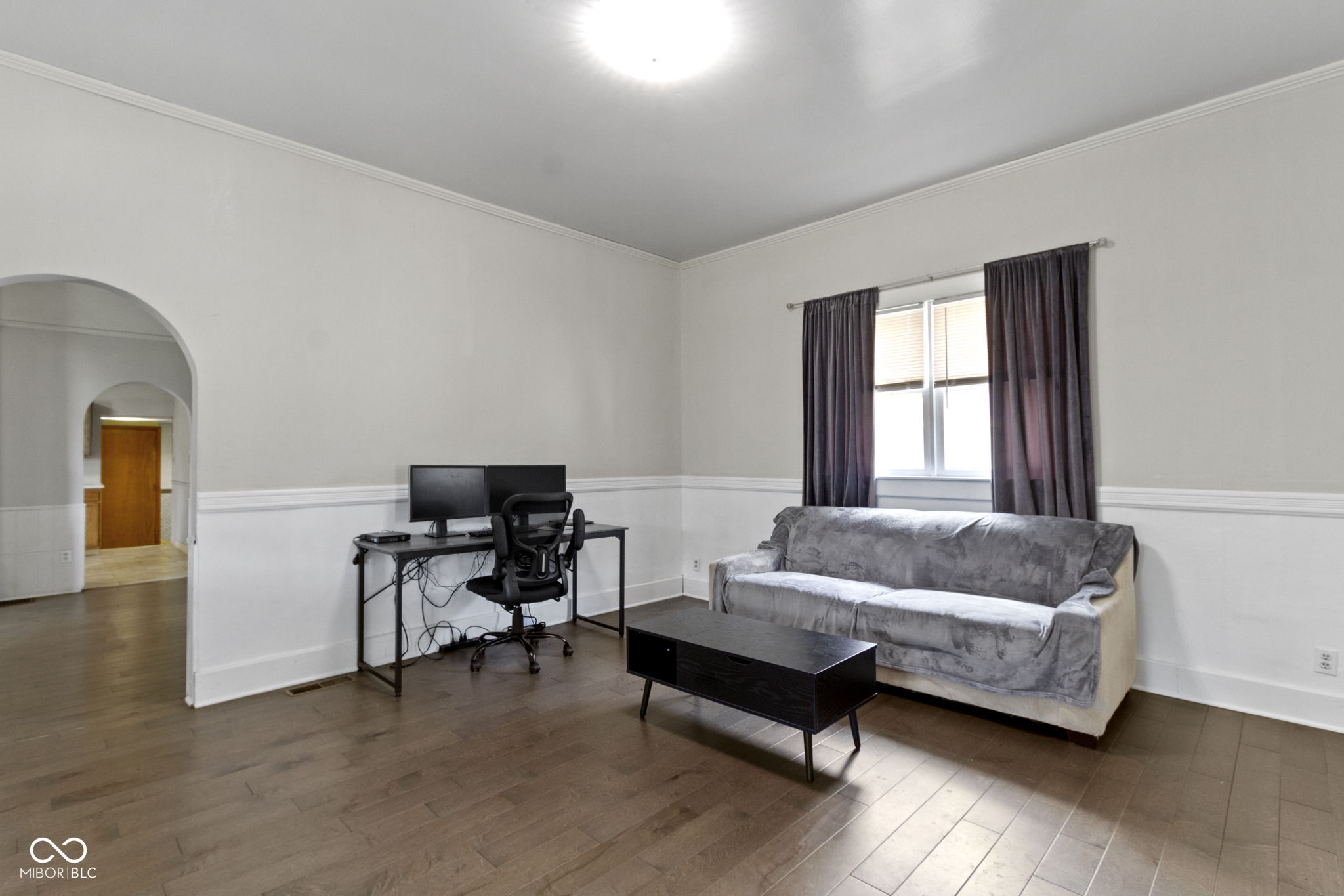 29 E Caven Street