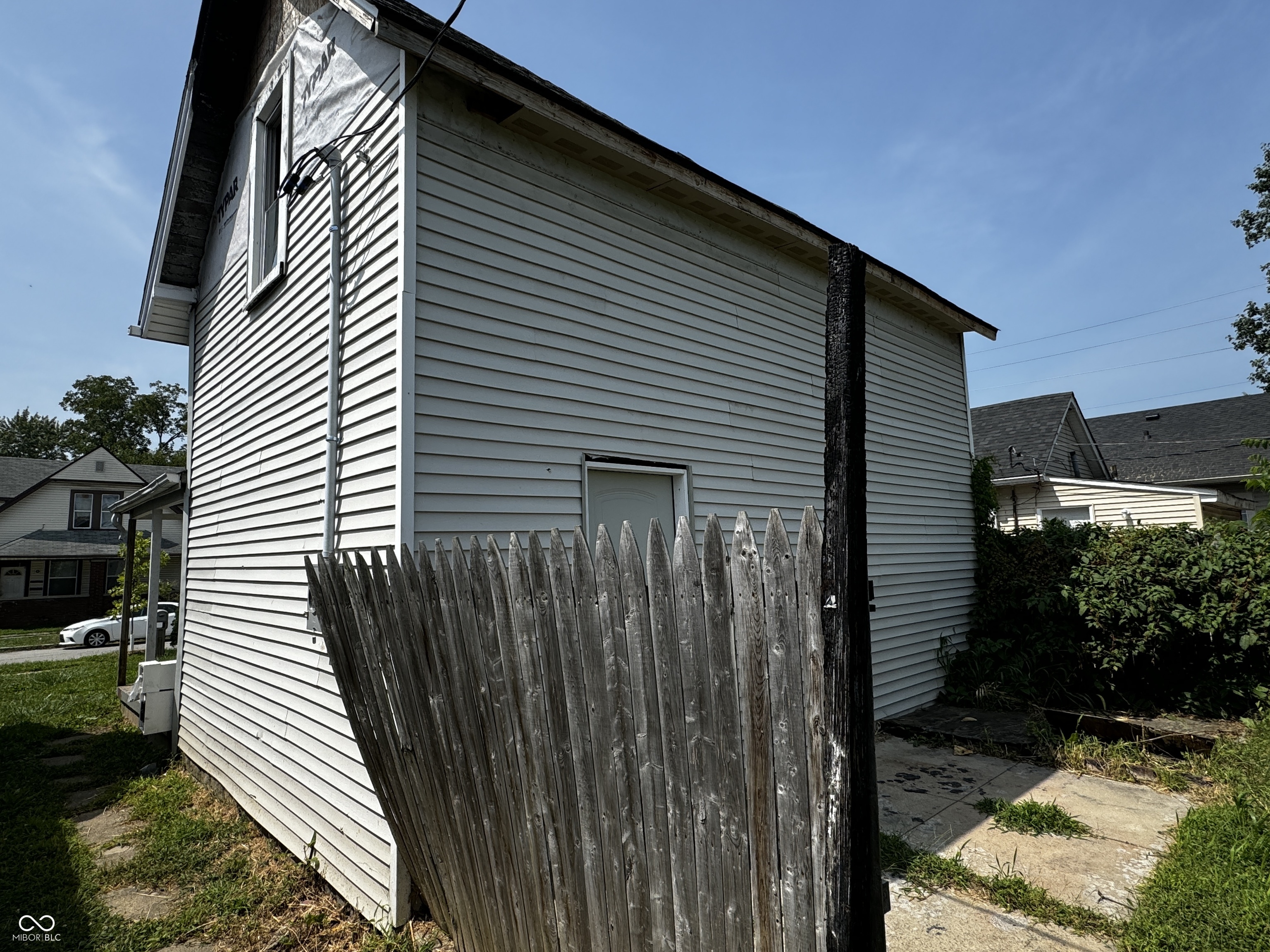 1909 S Delaware Street