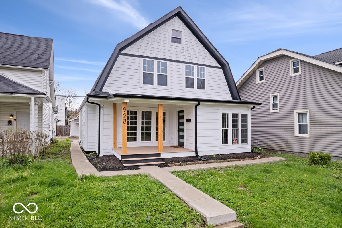 923 E Pleasant Run Pkwy S Drive