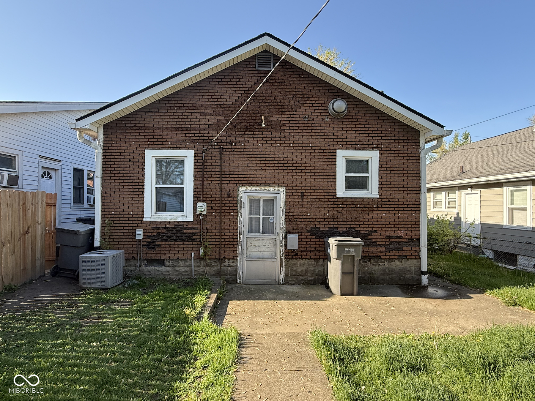 324 E Southern Avenue