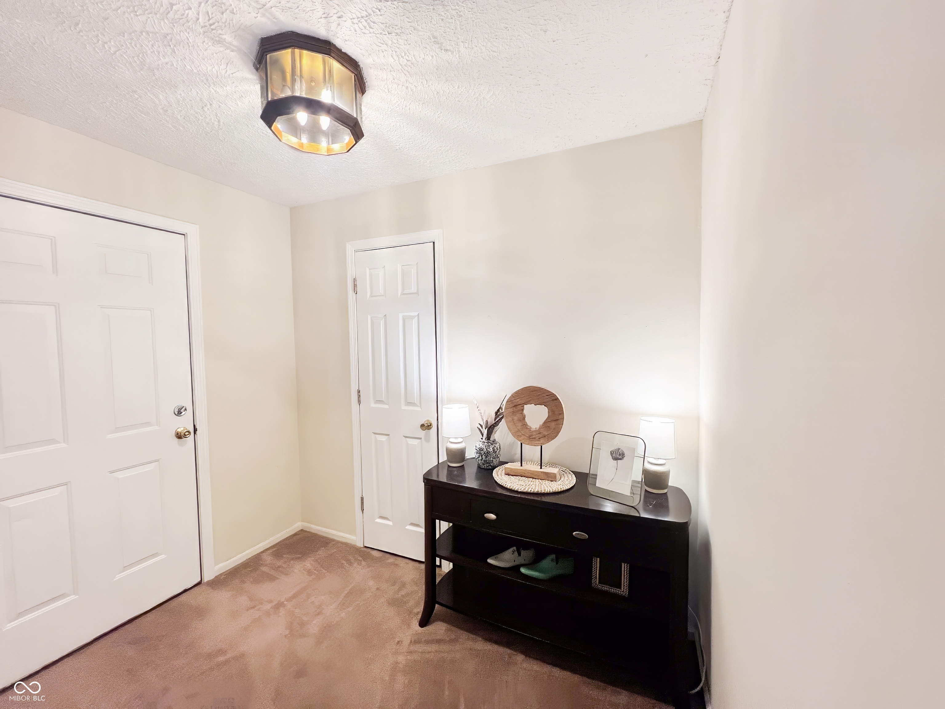 327 Maxwell Road
