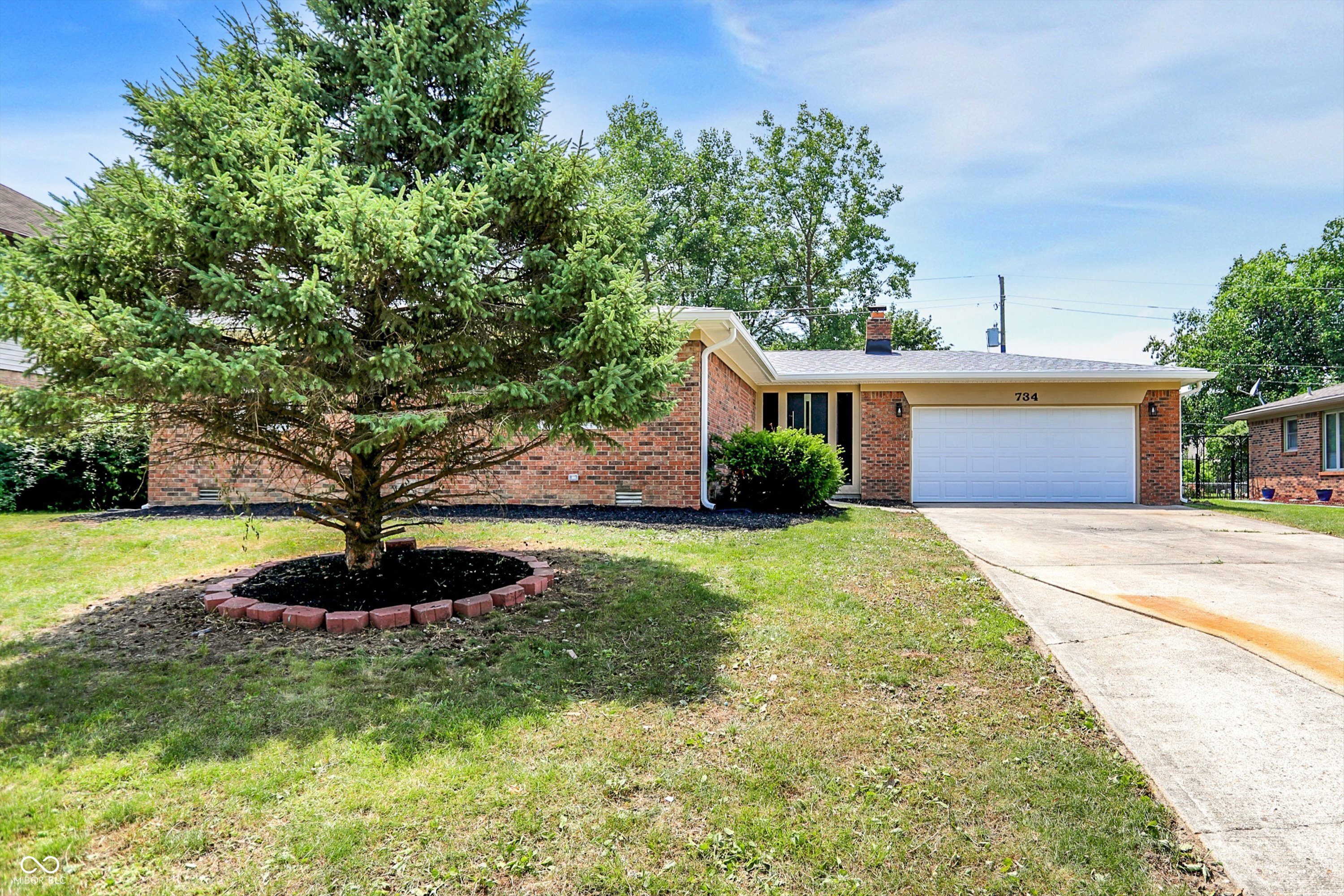 734 Summitcrest Drive