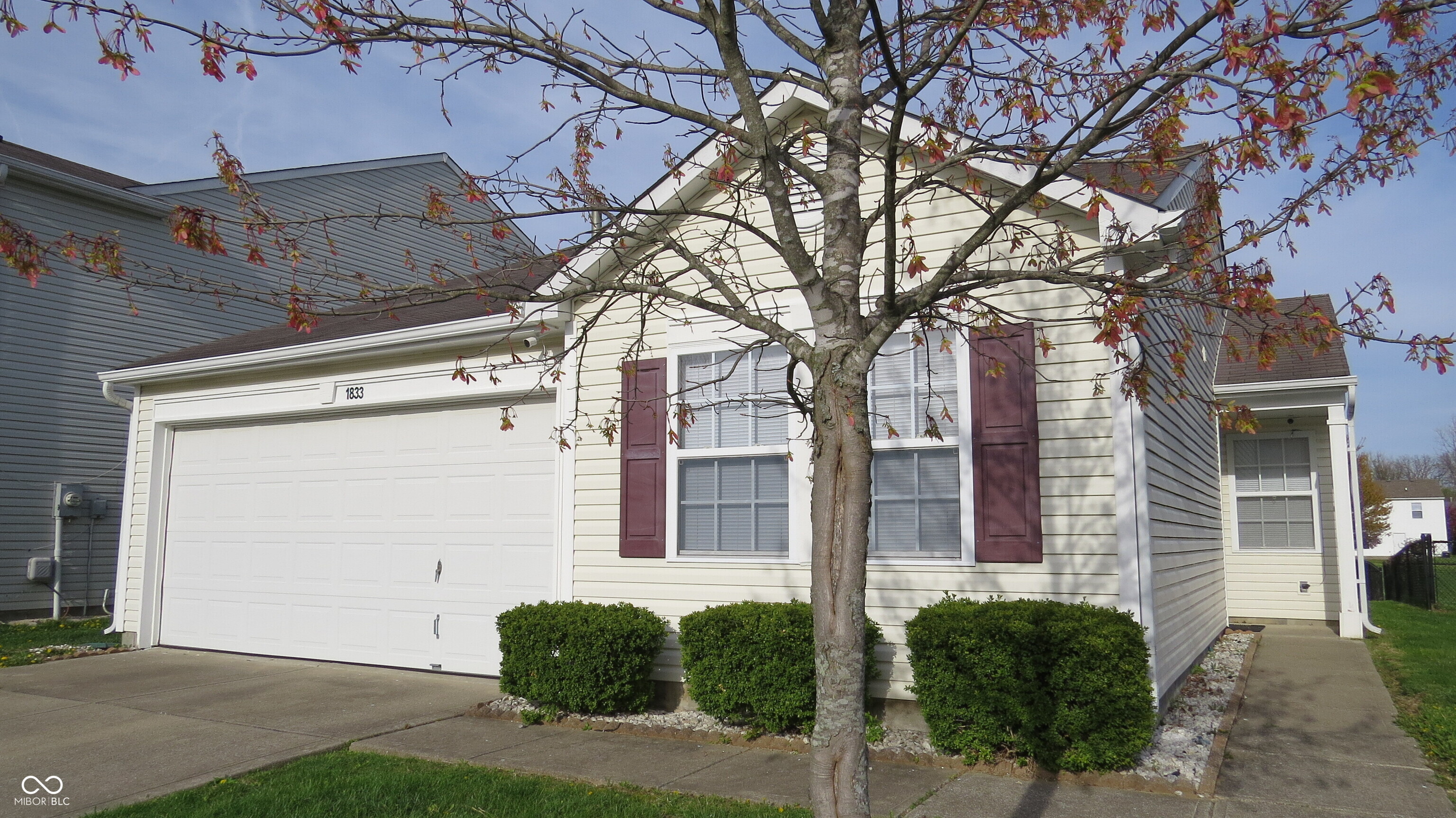 1833 Southernwood Lane