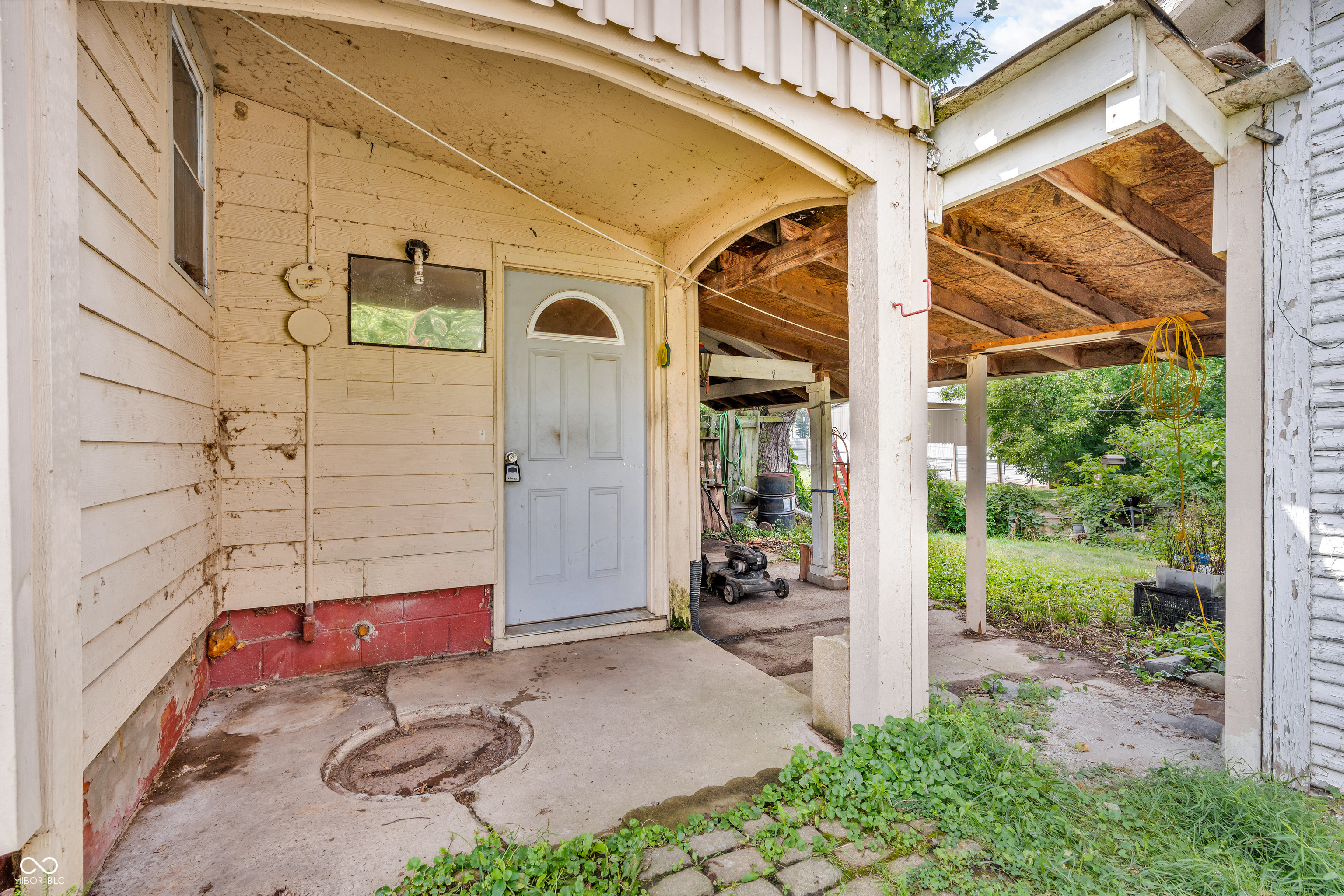 2316 Porter Street