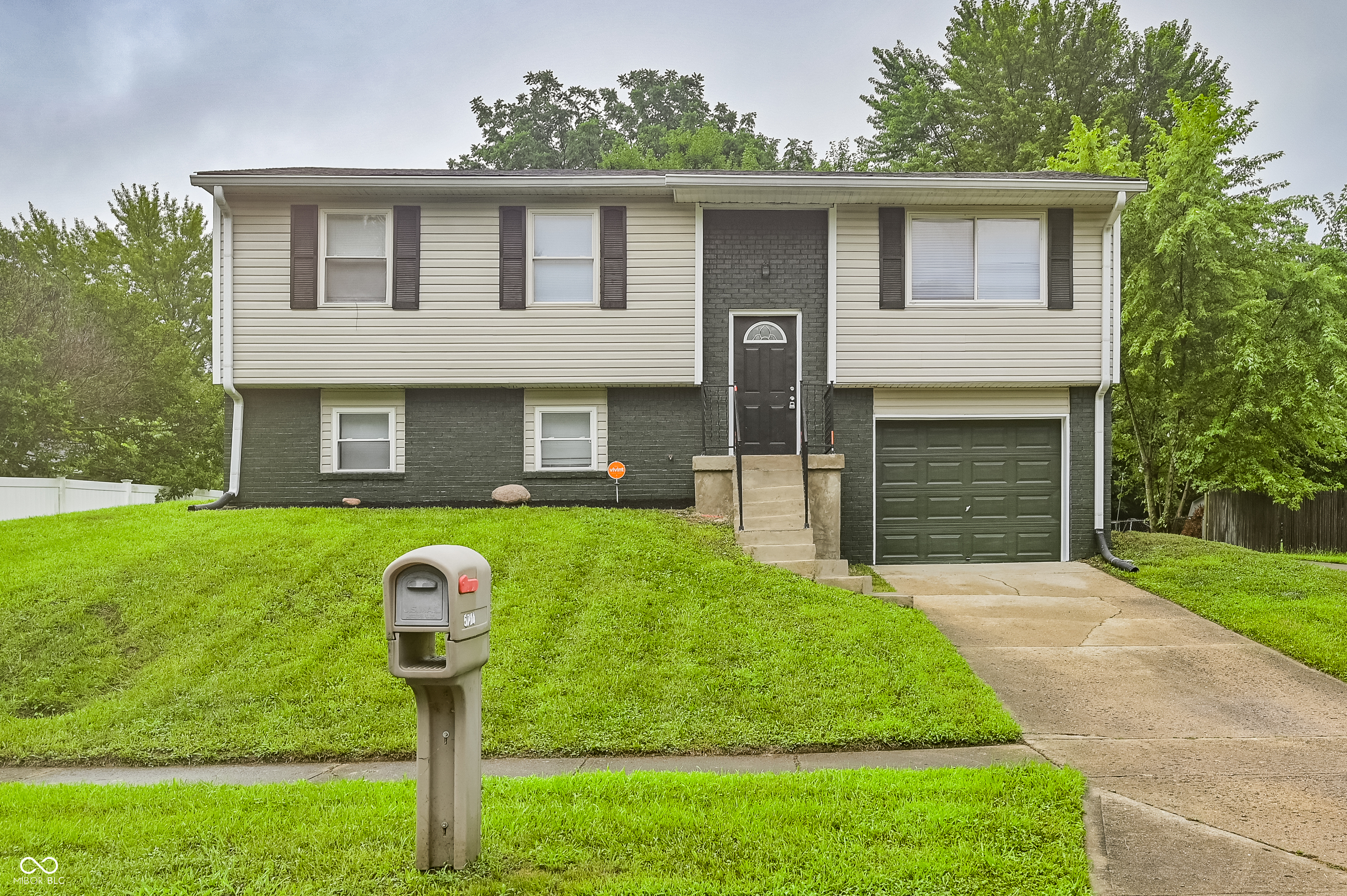 5711 Winship Drive