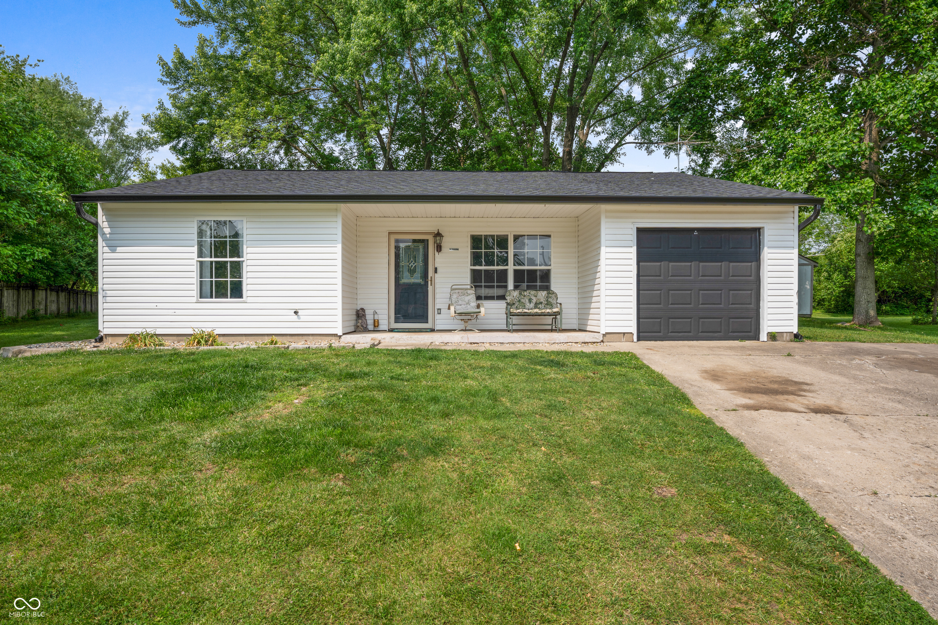 5811 Simmul Circle