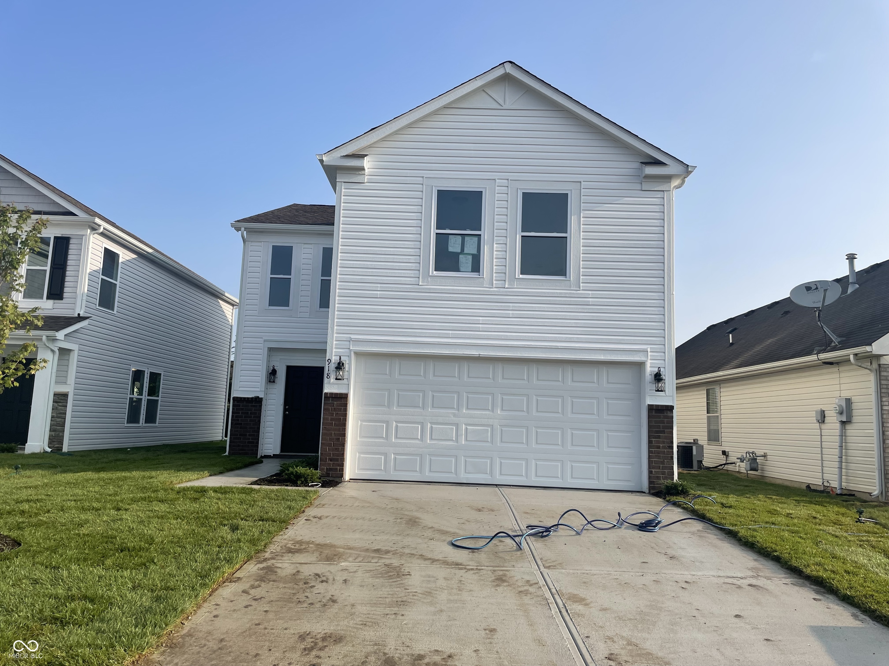 918 Amesbury Court