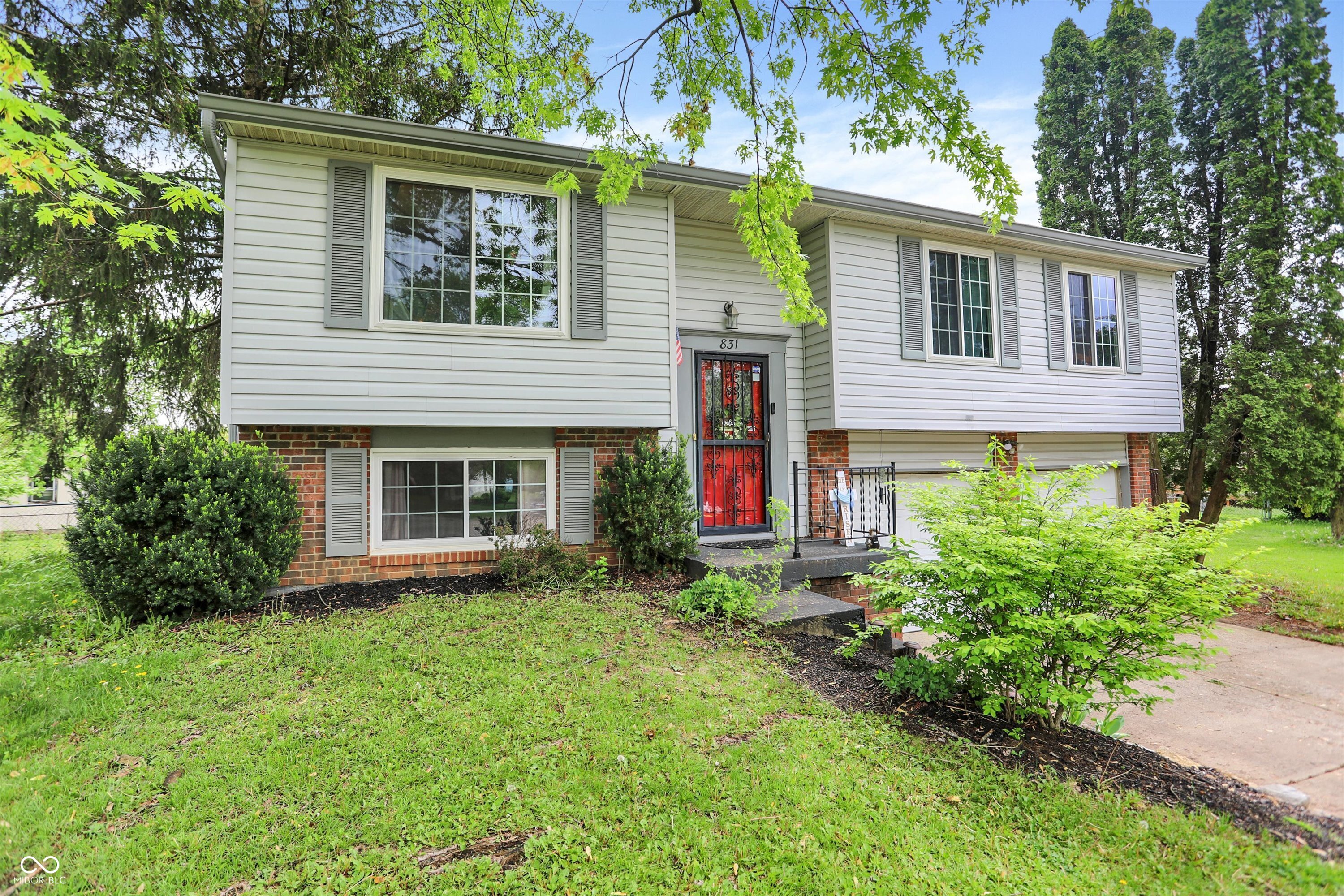 831 Wakulla Court