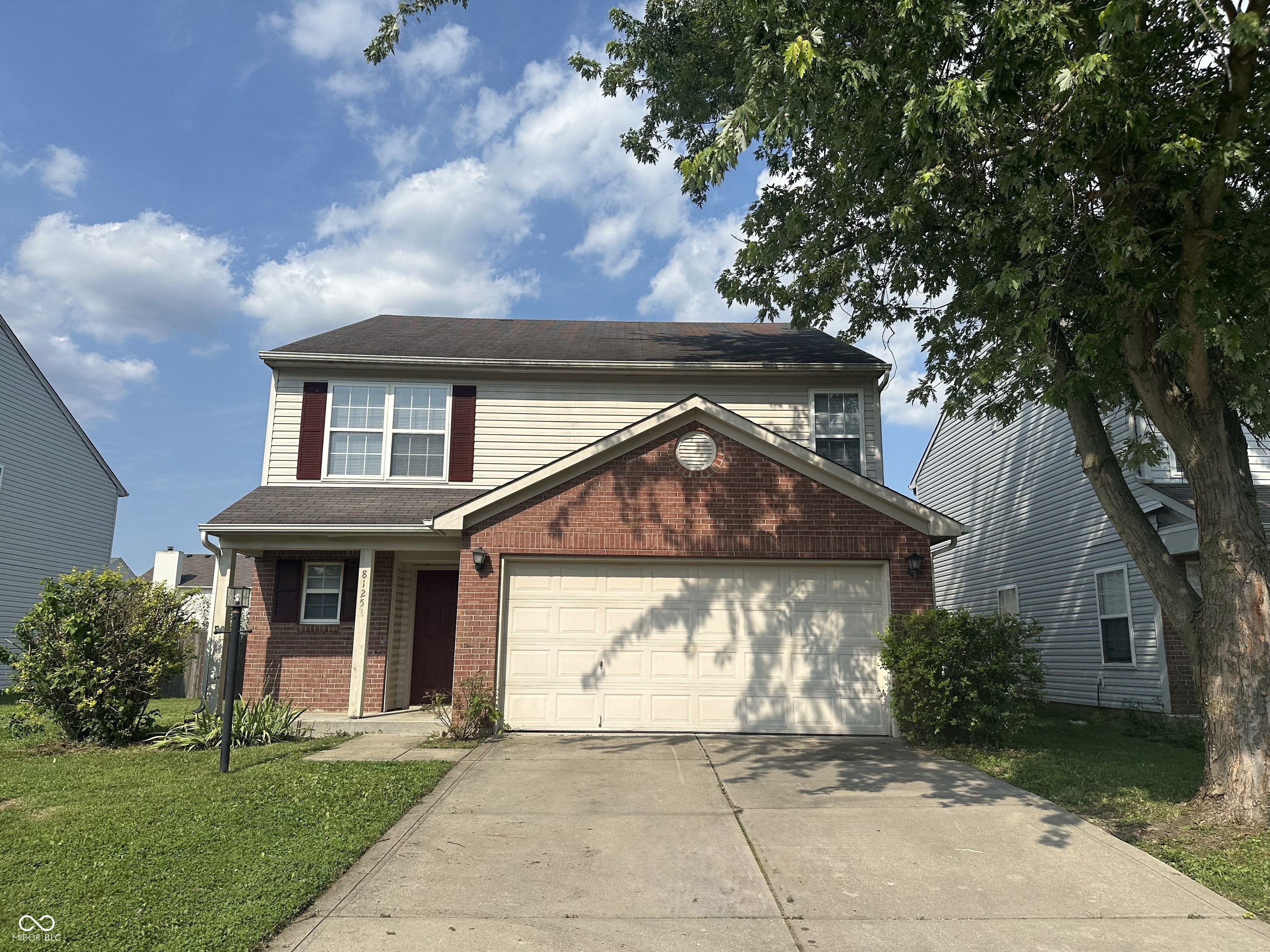 8125 Maple Stream Lane
