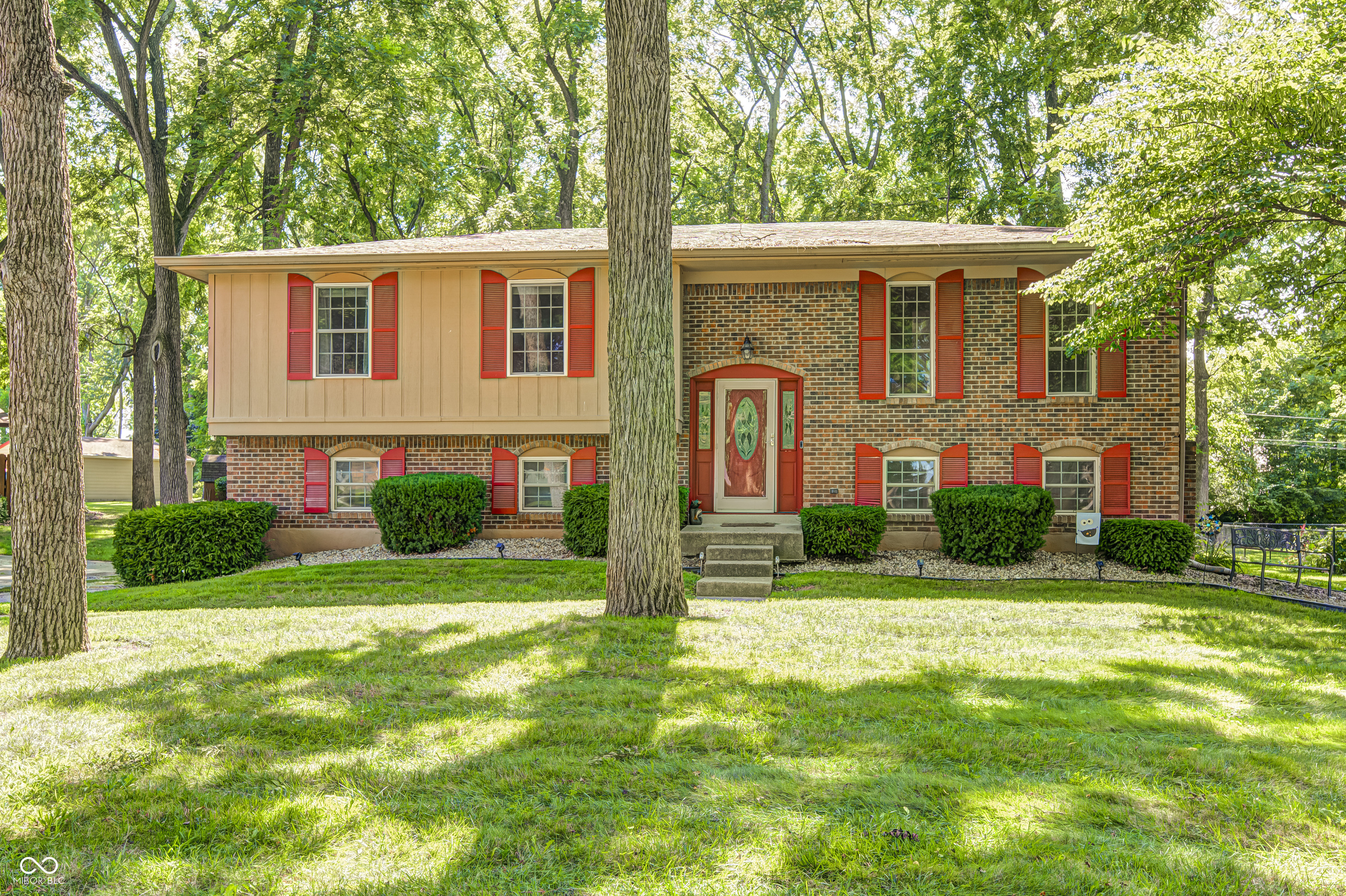 8710 Maple View Drive