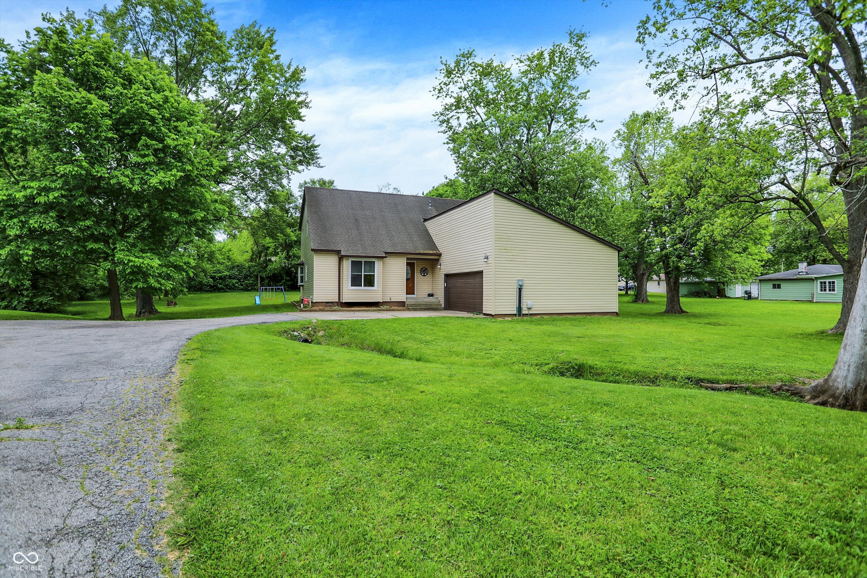 2747 E Midland Road