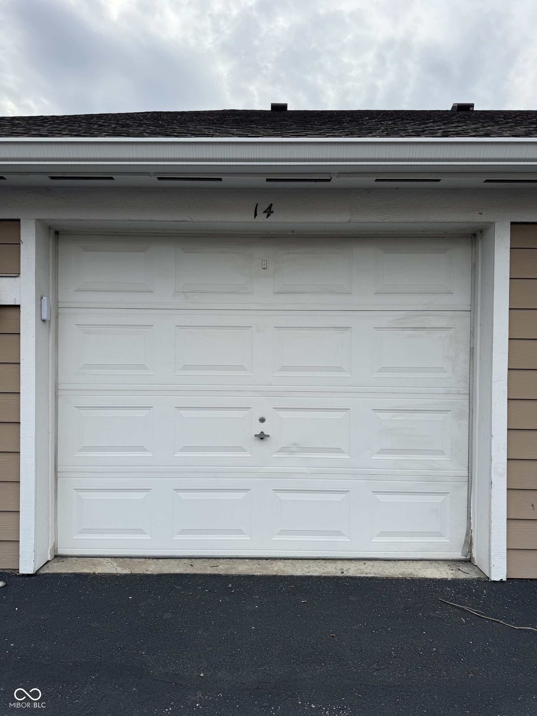6526 Jade Stream Court