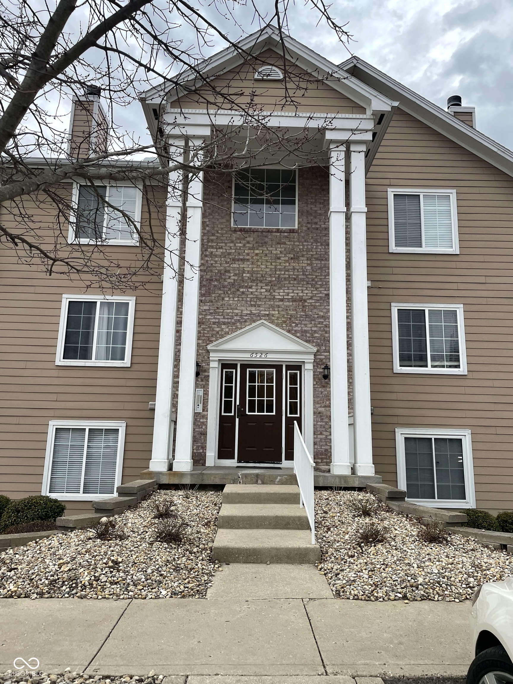 6526 Jade Stream Court
