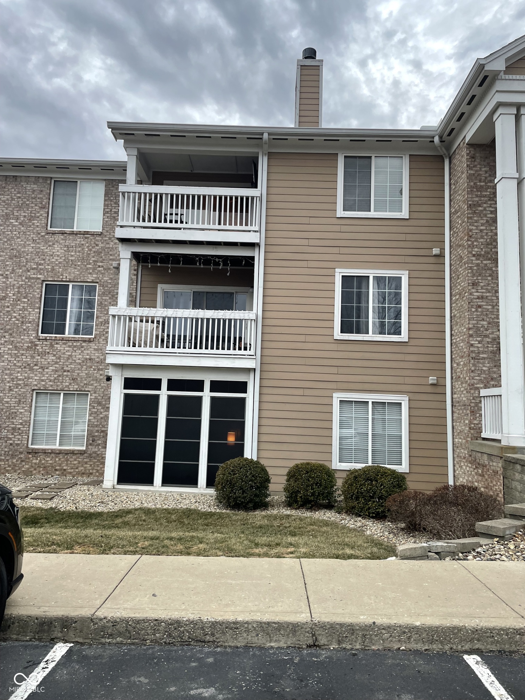 6526 Jade Stream Court