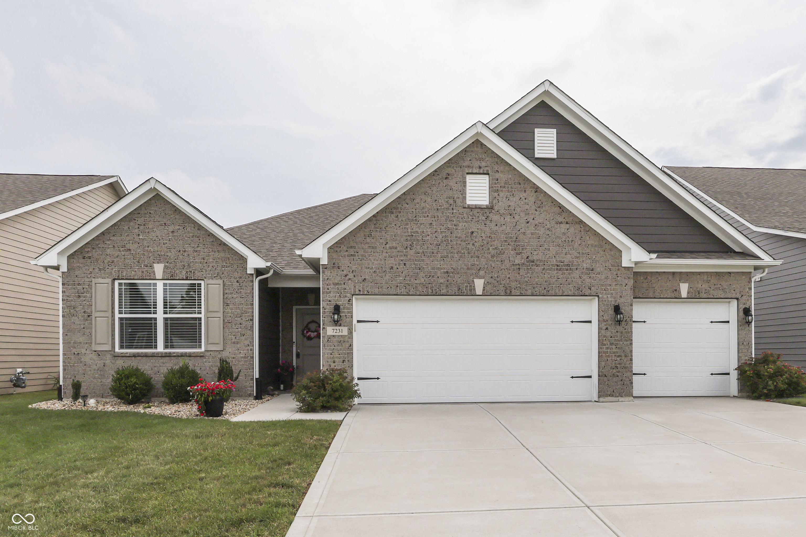 7231 Wooden Grange Drive