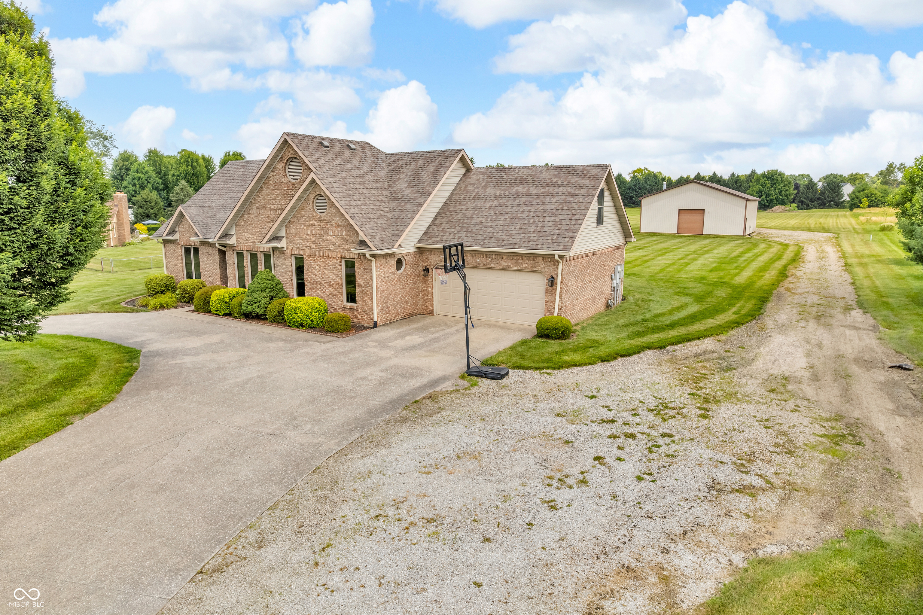 7304 E Stop 11 Road
