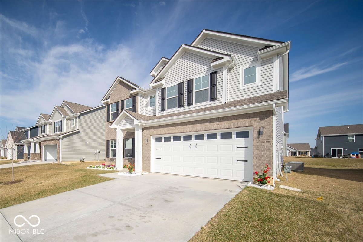 10202 Meadow Path Lane