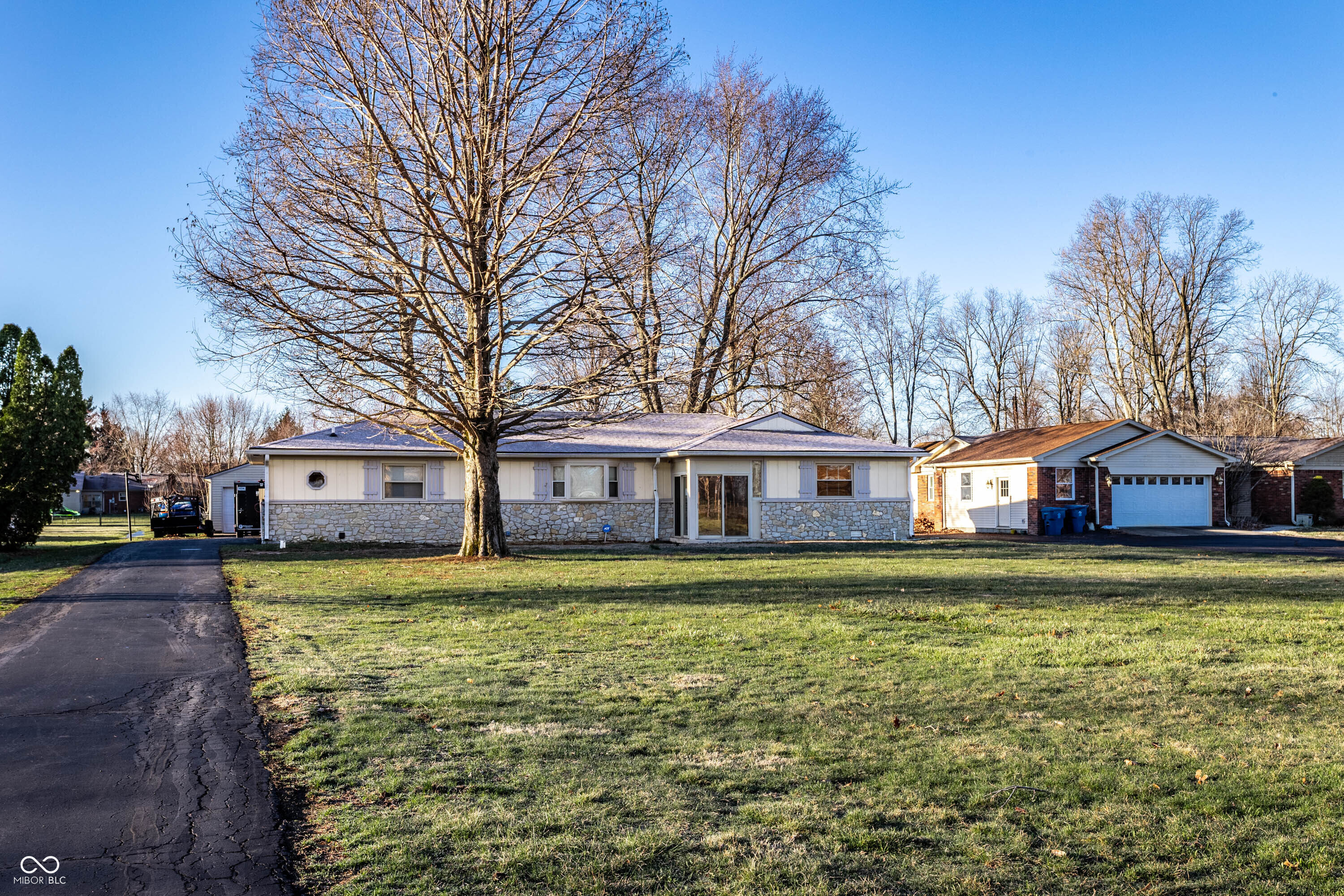 9619 E Southport Road