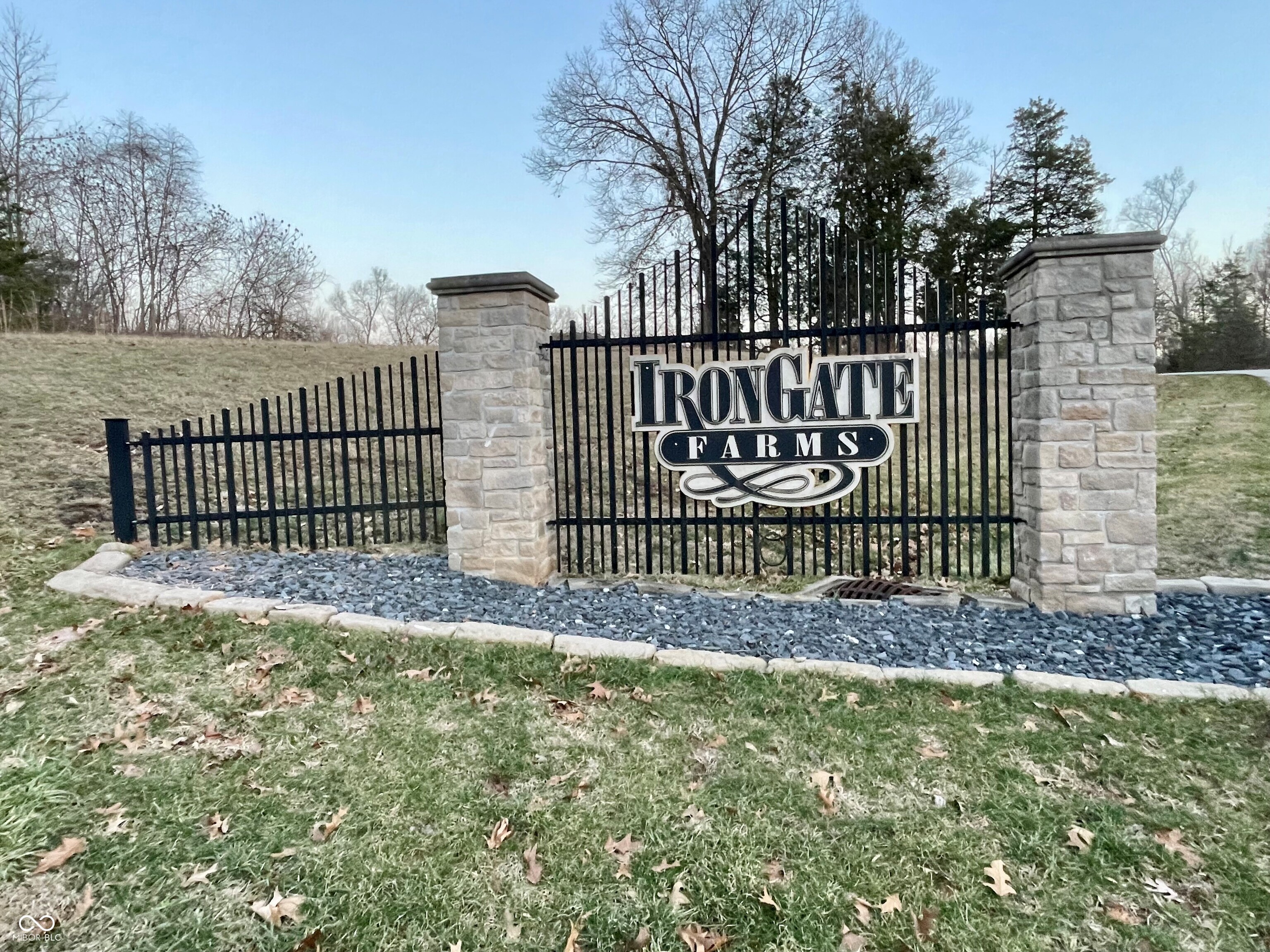 5001 (LOT 1) S Iron Gate Trail