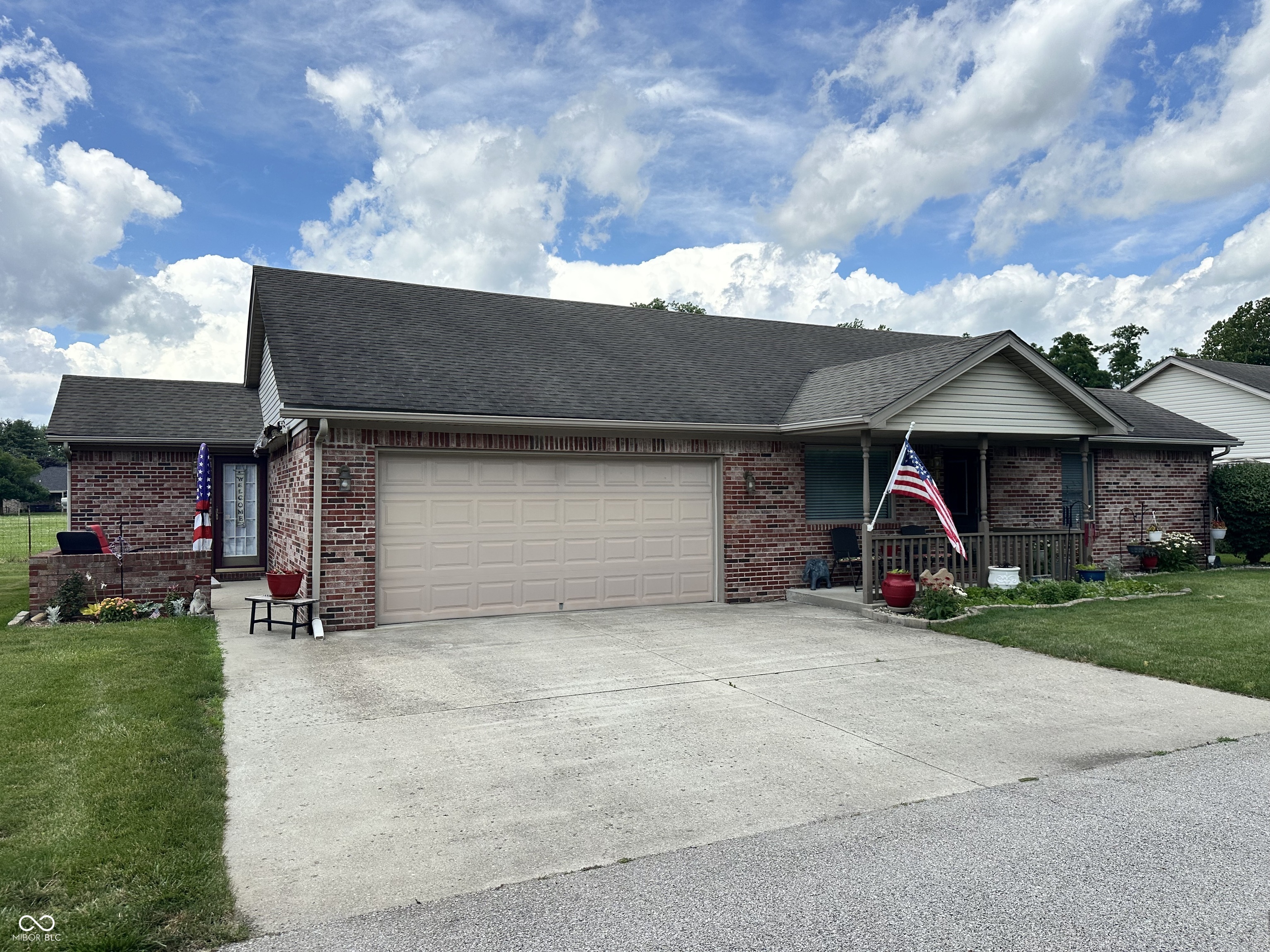 115 Deer Cliff Drive