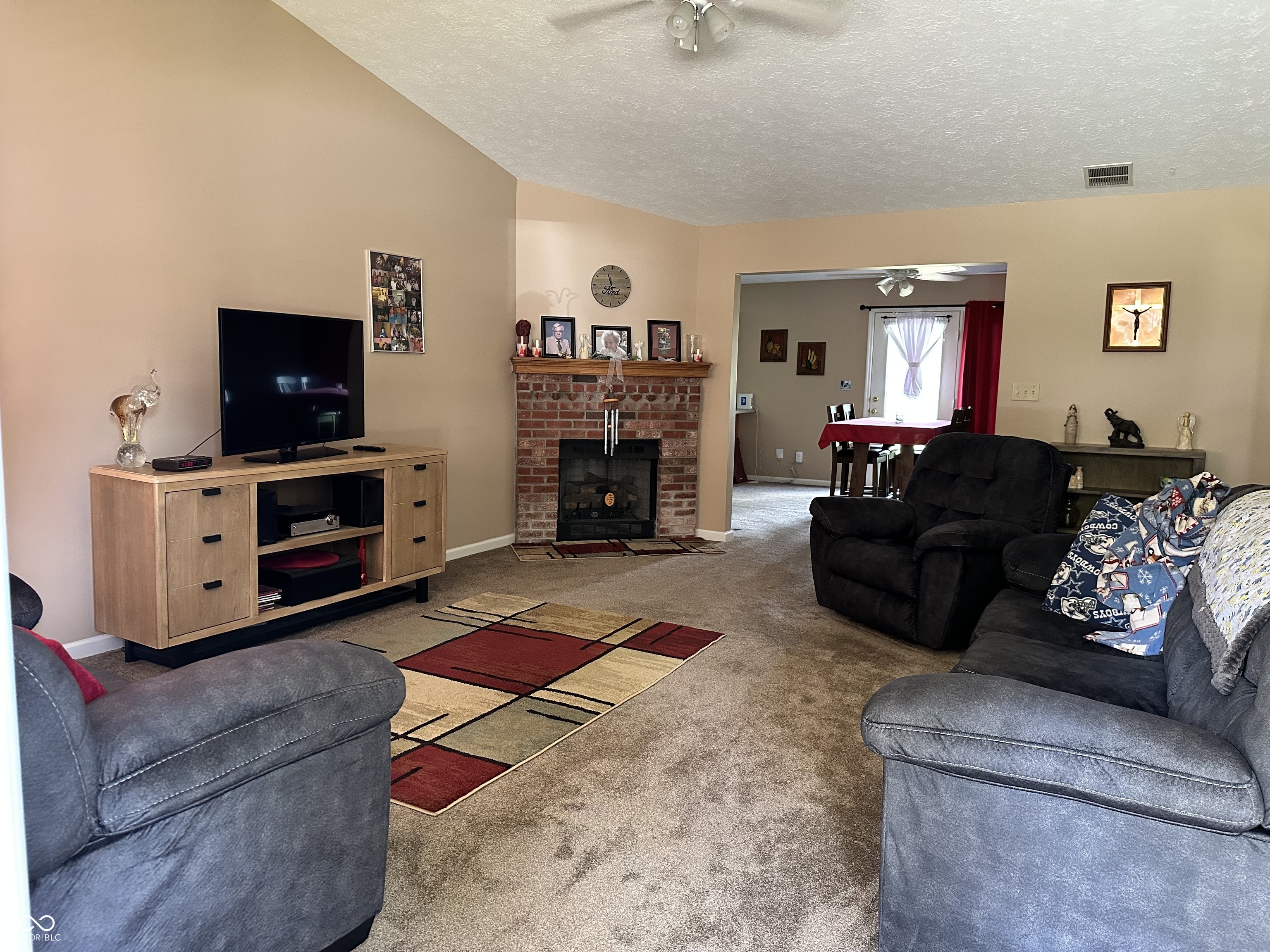 115 Deer Cliff Drive