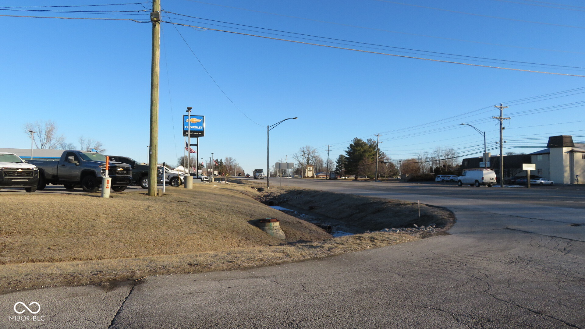 00 100 W Road