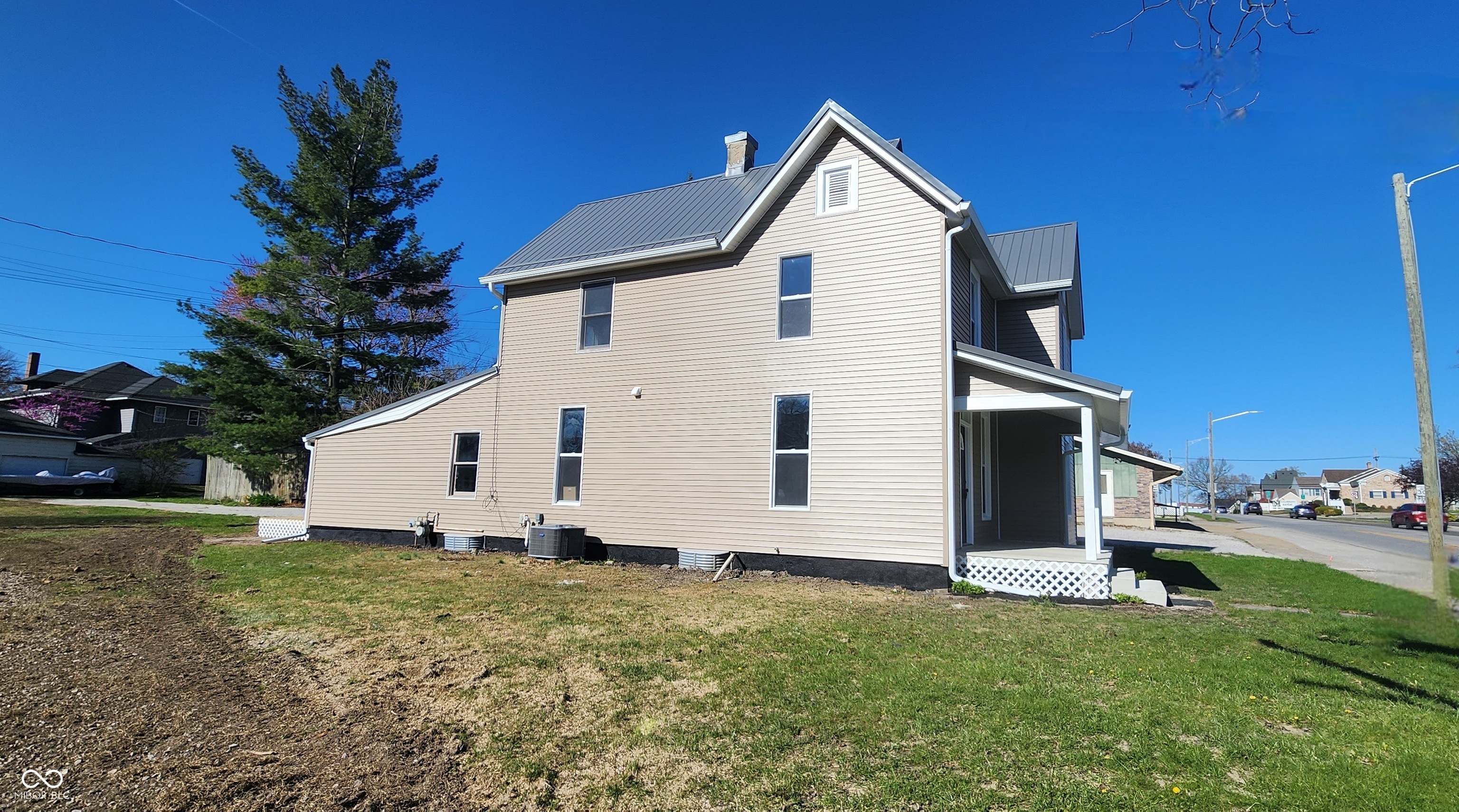 605 E Market Street