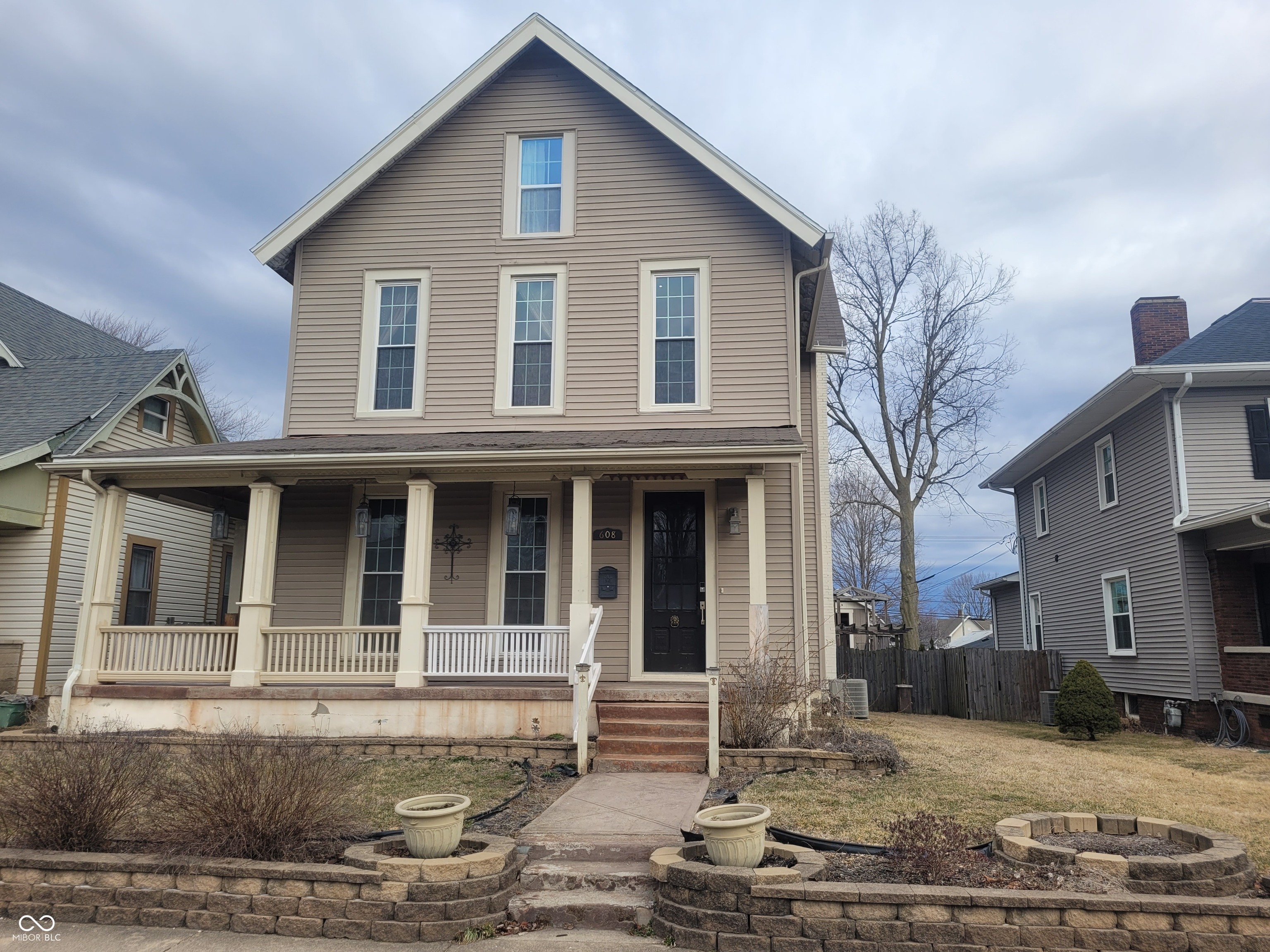 608 E Main Street
