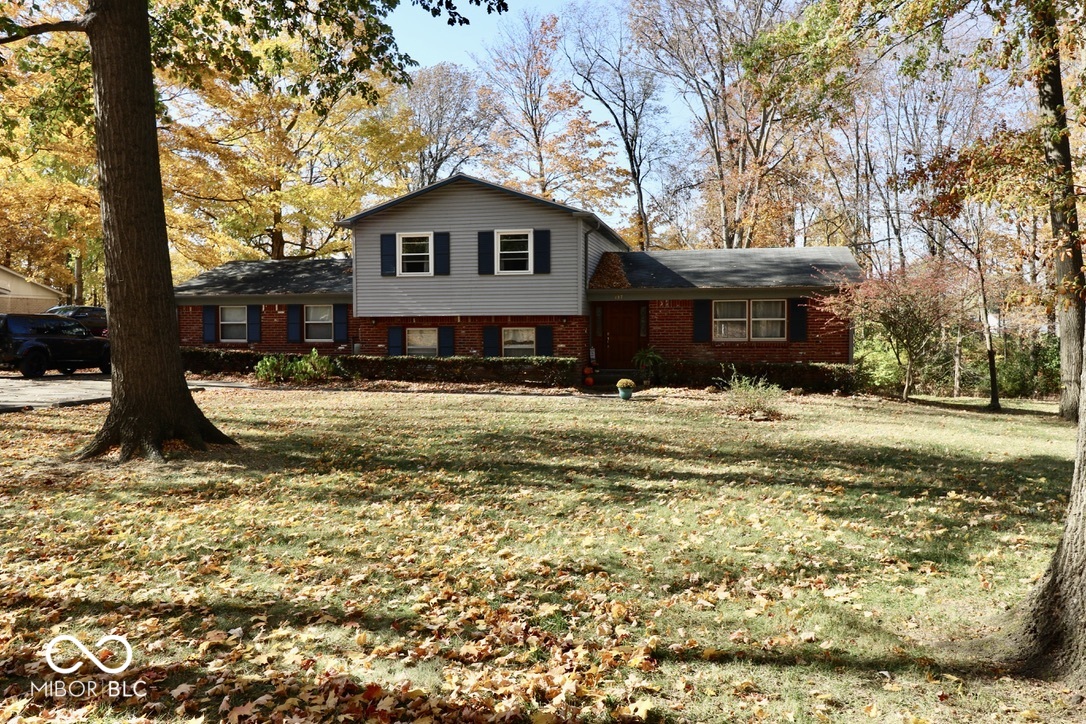 437 N Woodland Heights Drive