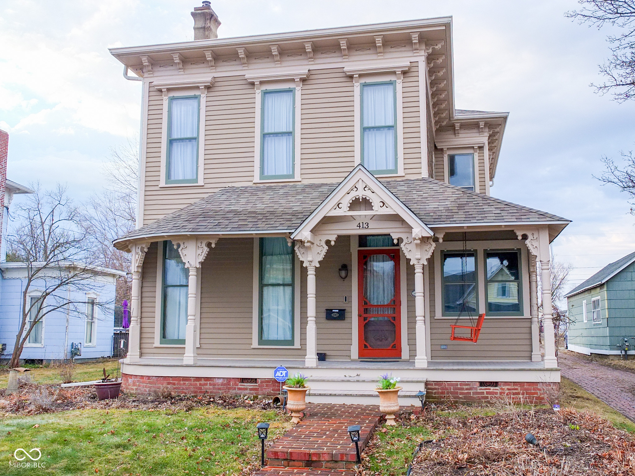 413 E Jefferson Street