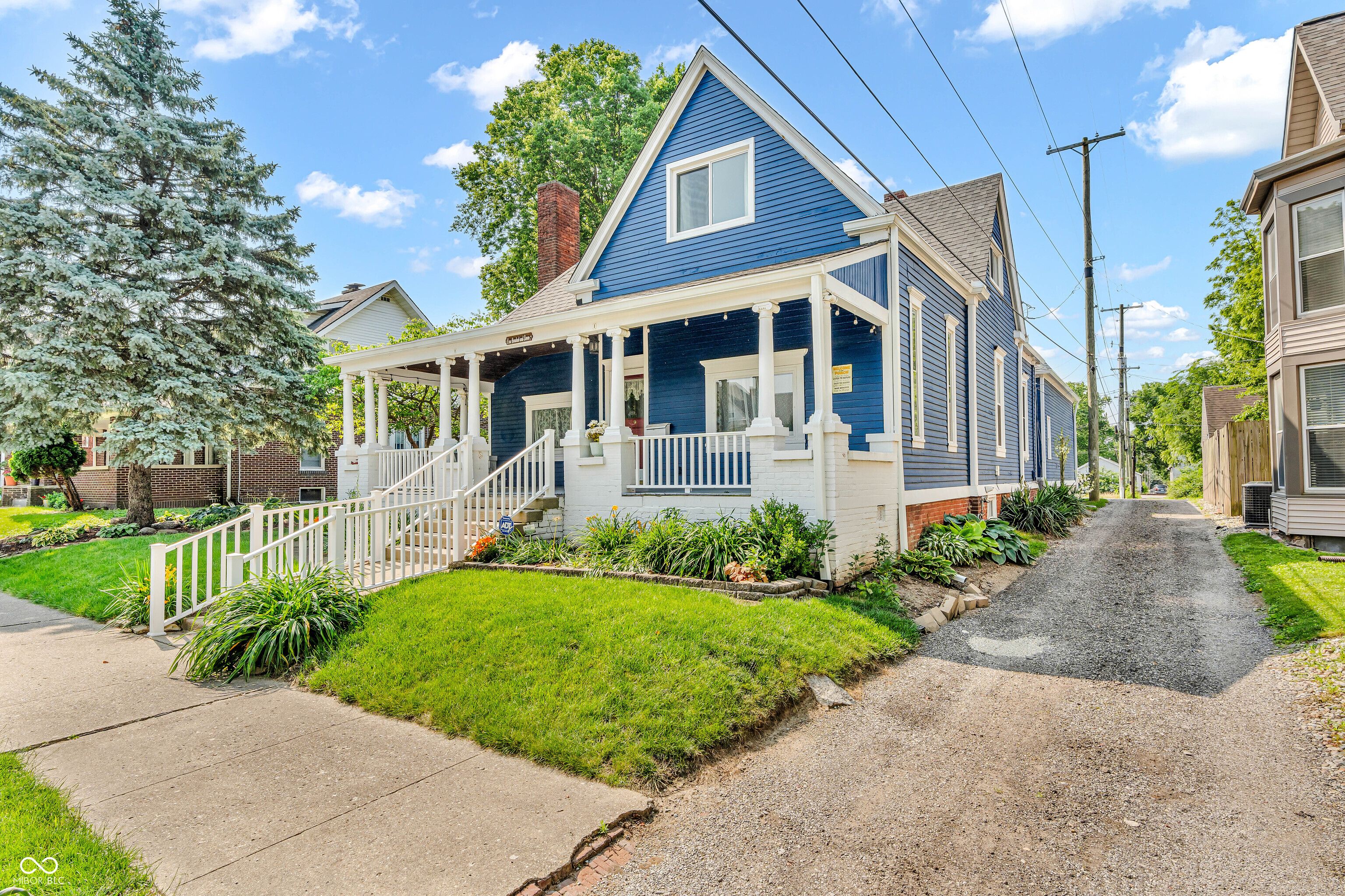 107 W College Street