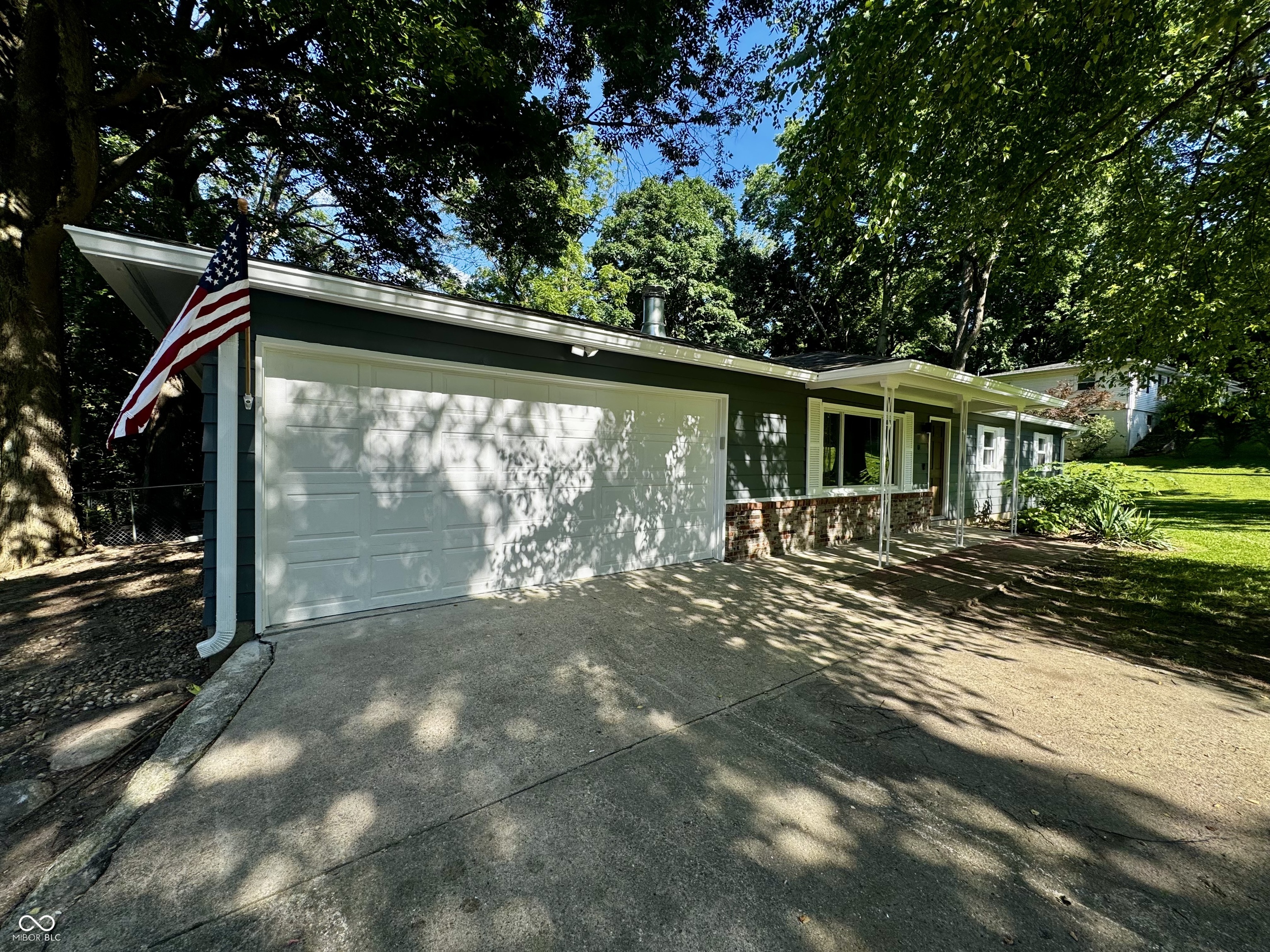 84 S Schenck Road
