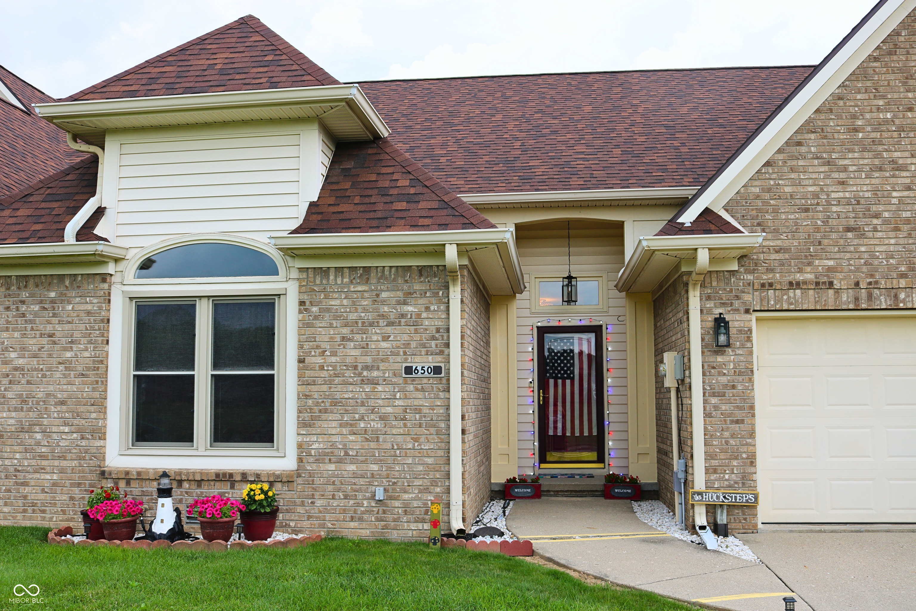 650 S Eagles Way