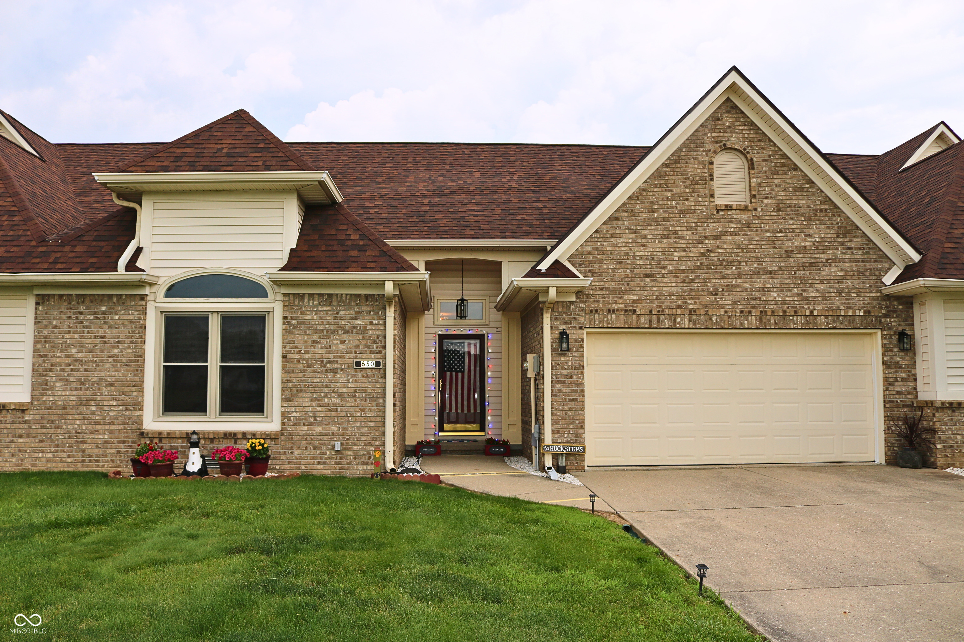650 S Eagles Way
