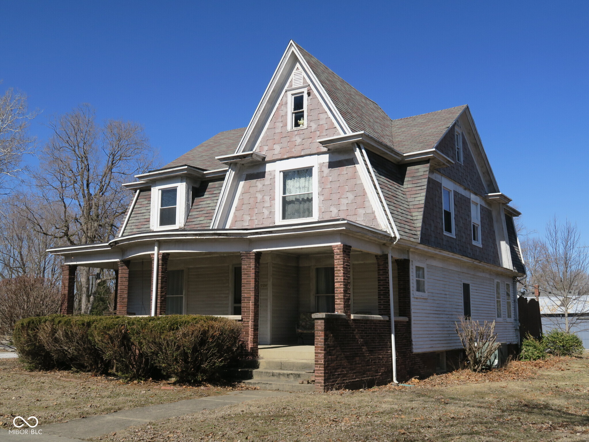 224 W Main Street