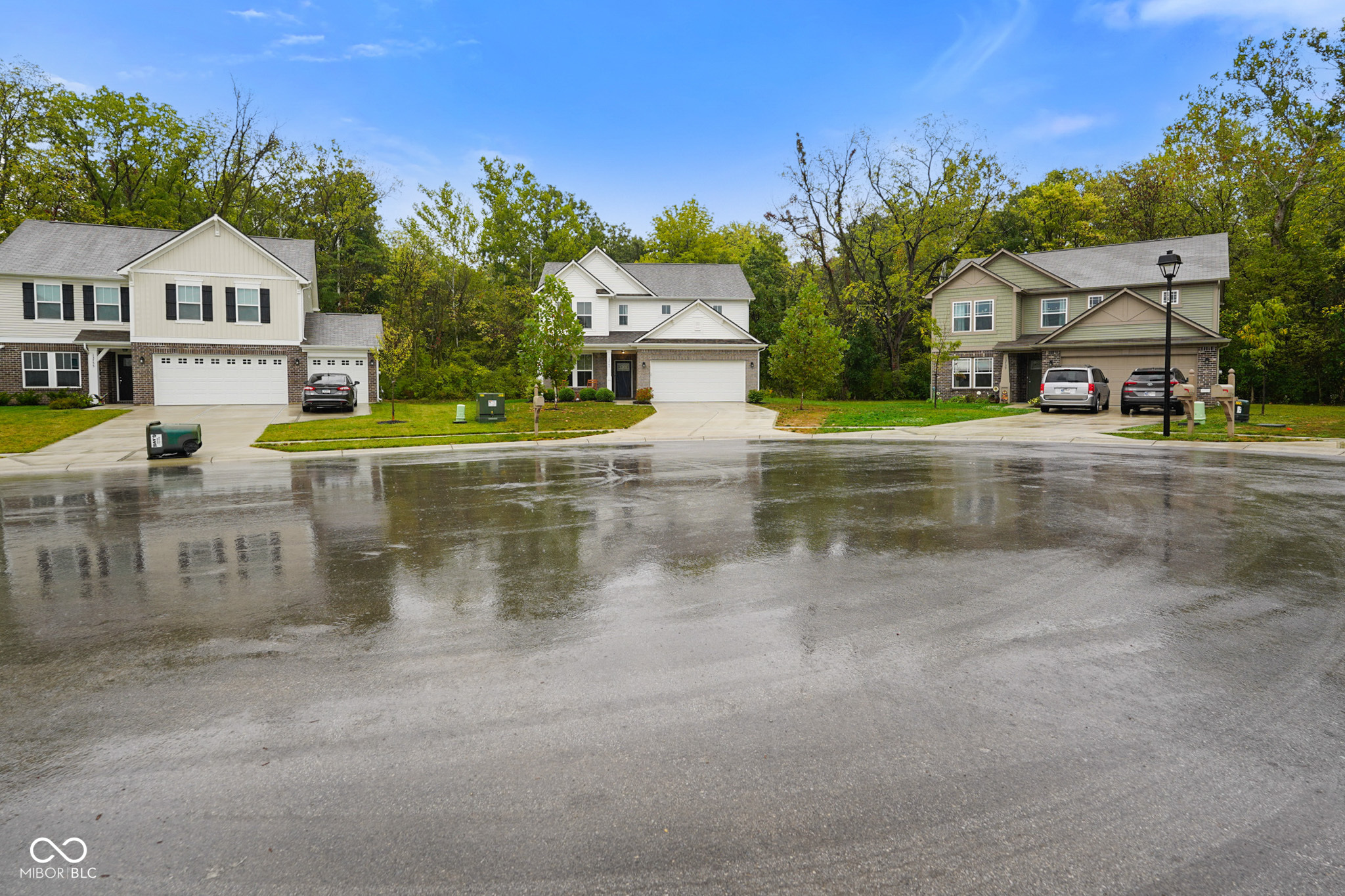 13745 N George Court