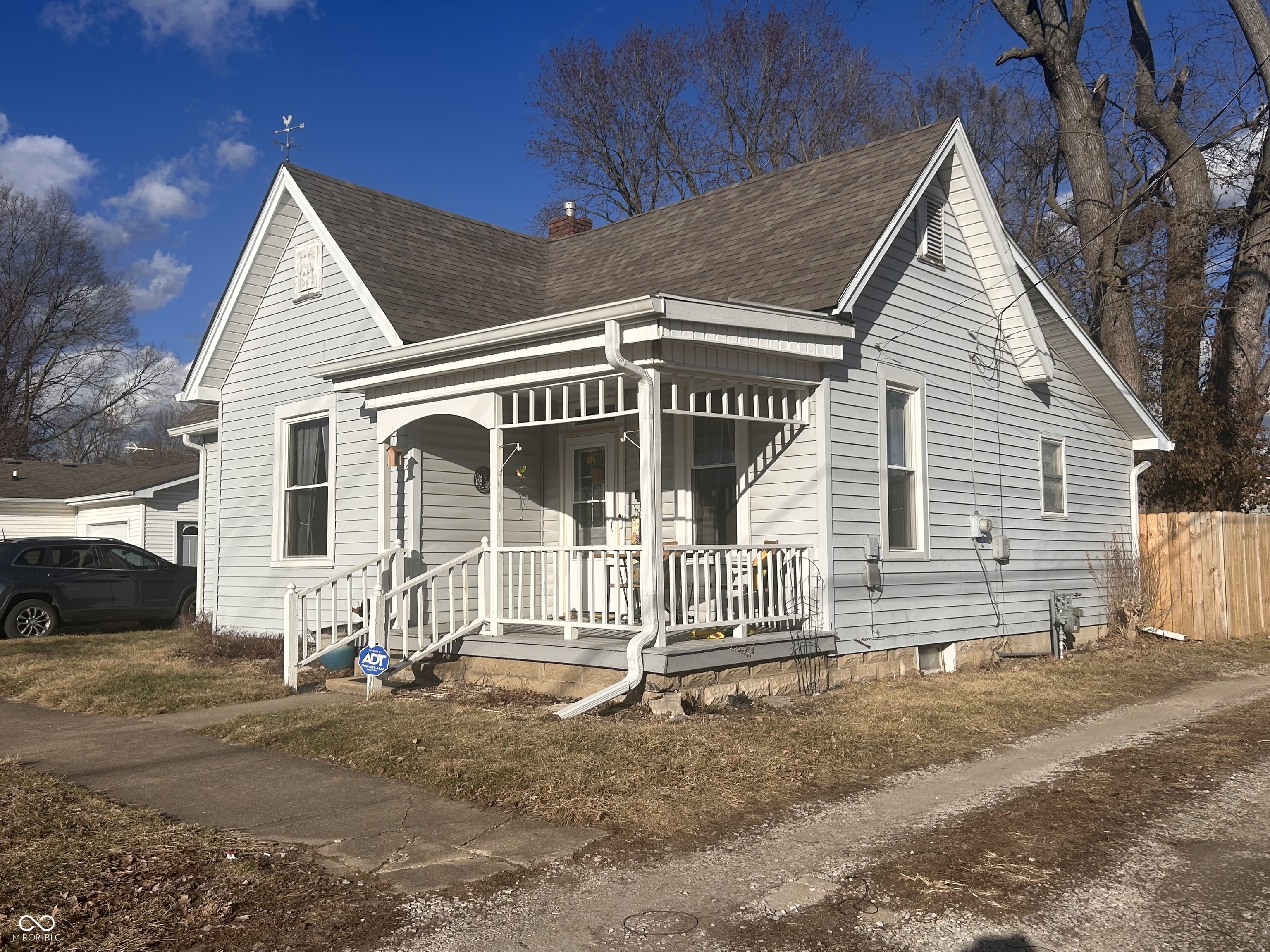 159 N Lincoln Street