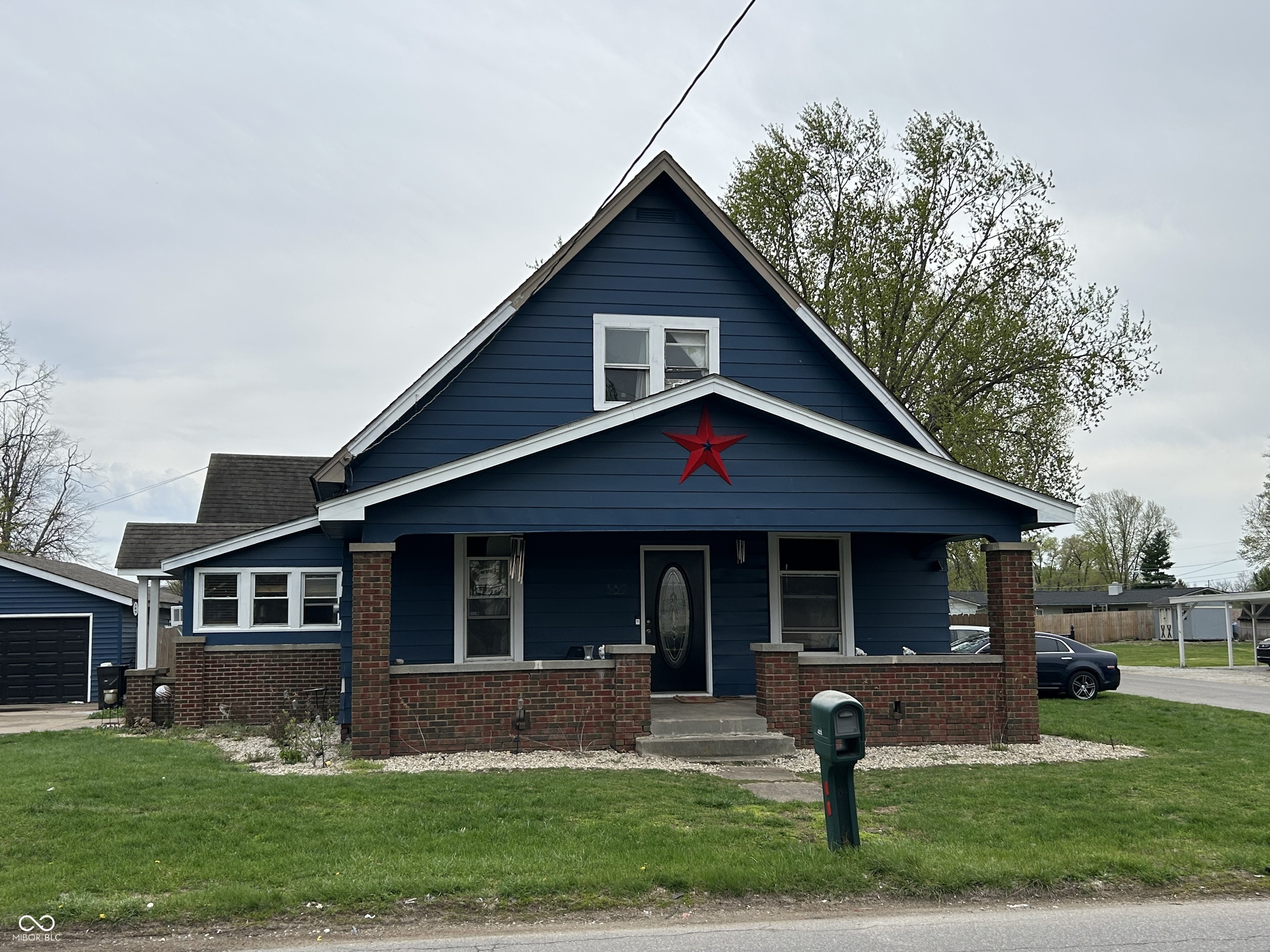389 W Poston Road