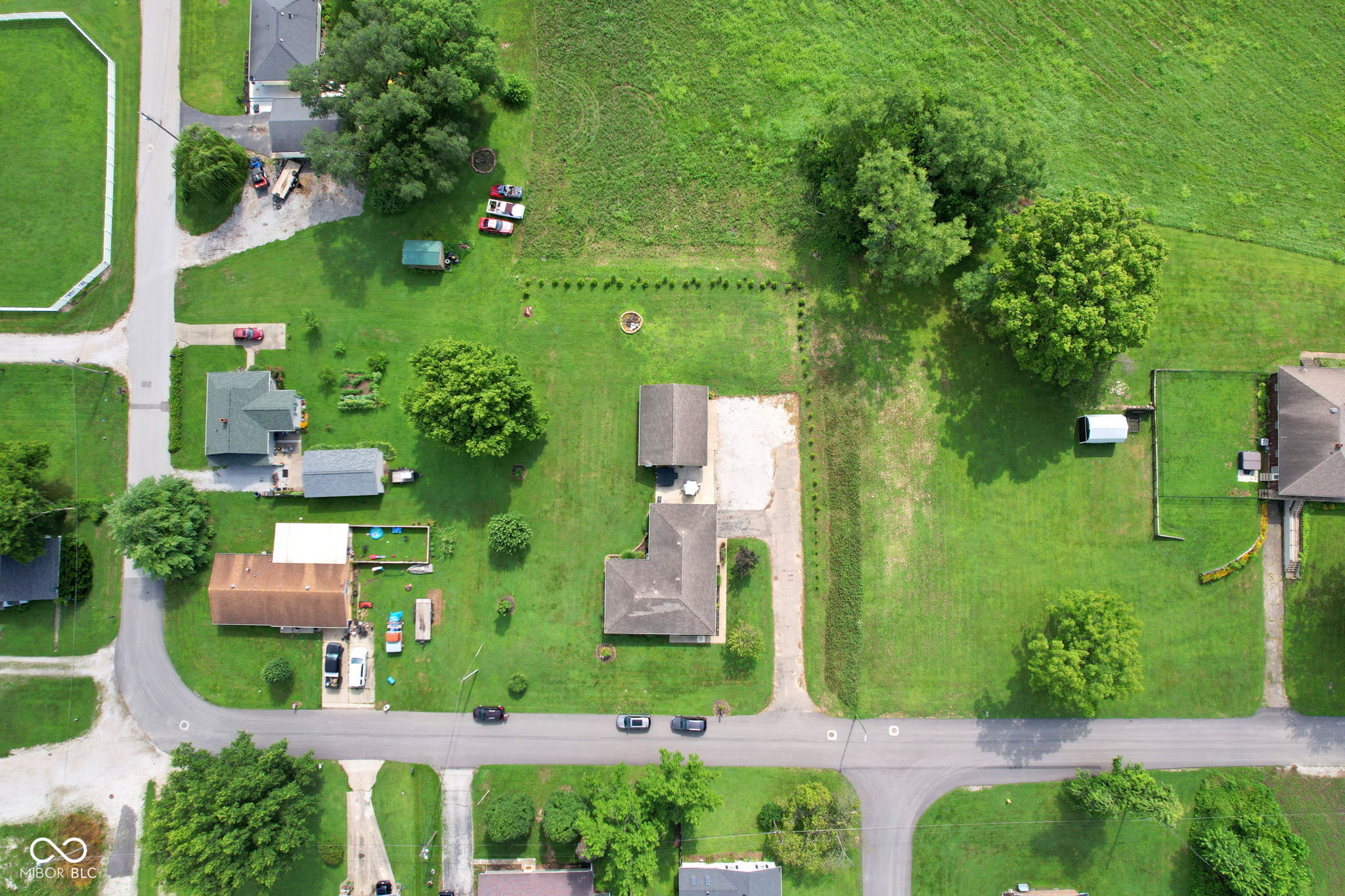 1619 Robin Road