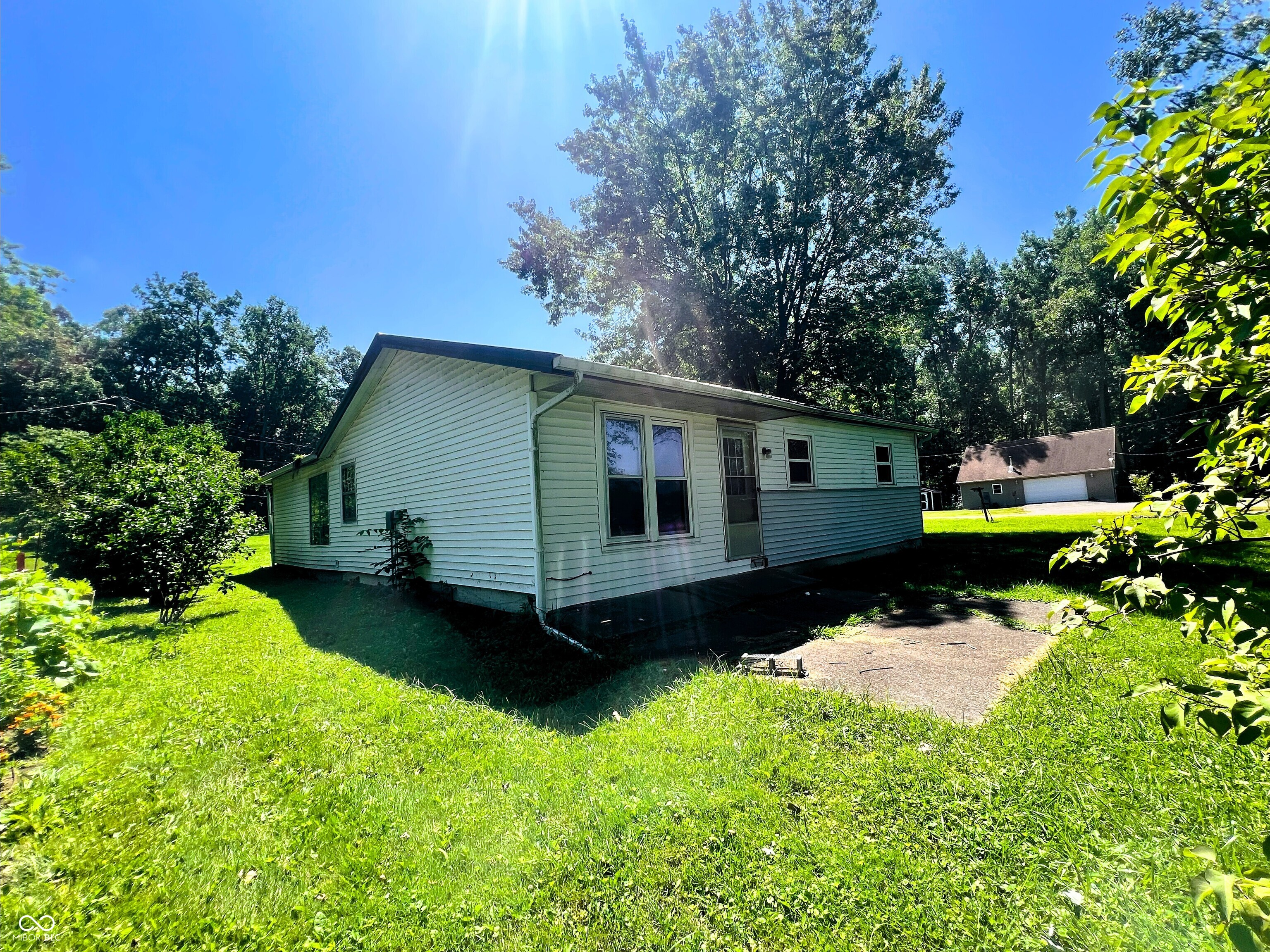 3122 W 1st Drive