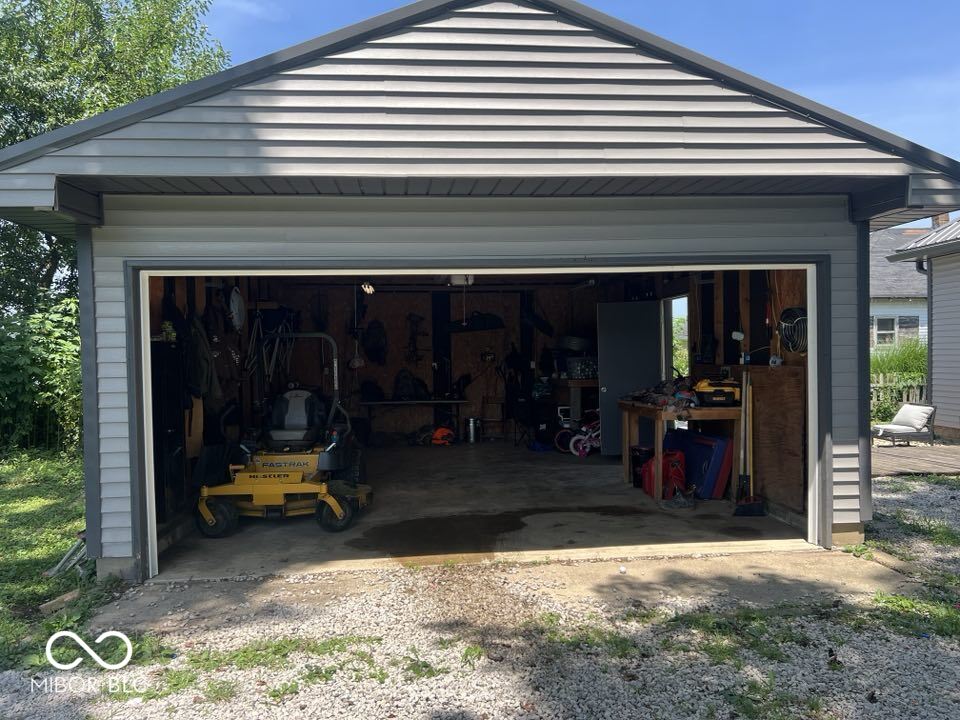 8200 Harris Road