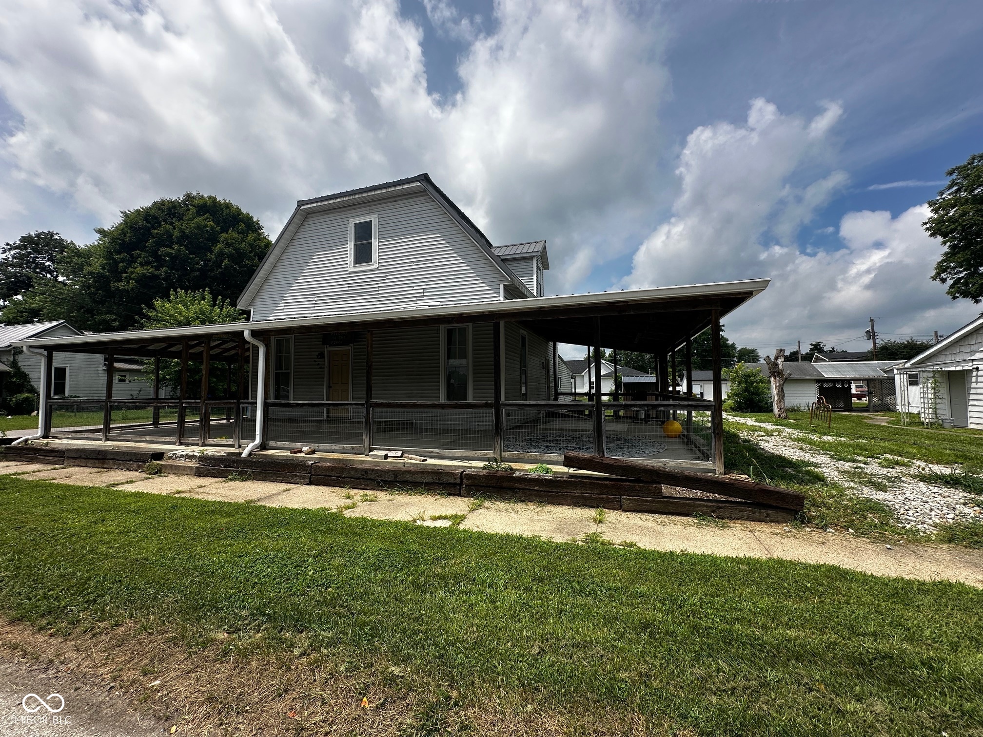 209 N Middle Street