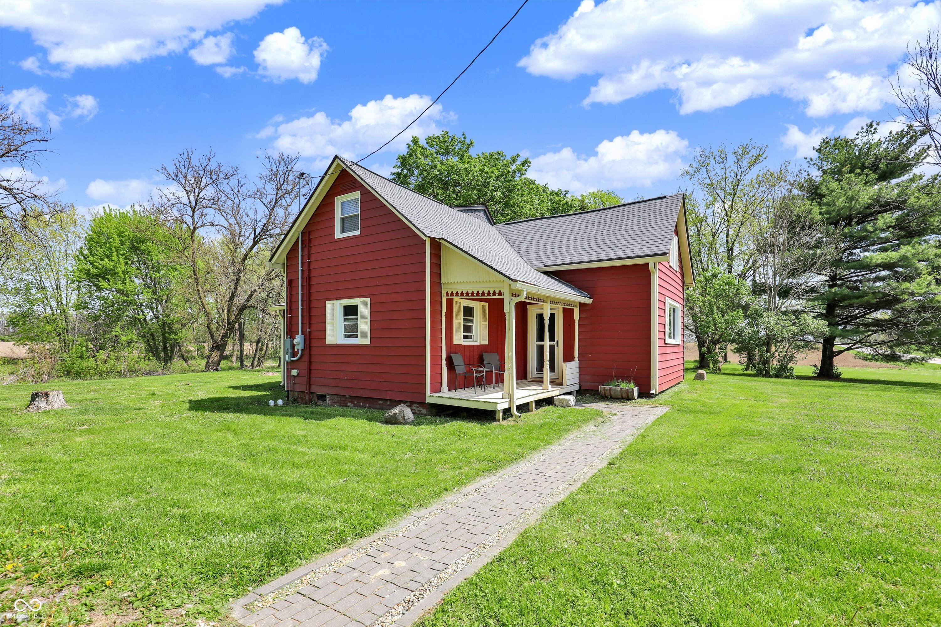 4925 E State Road 236